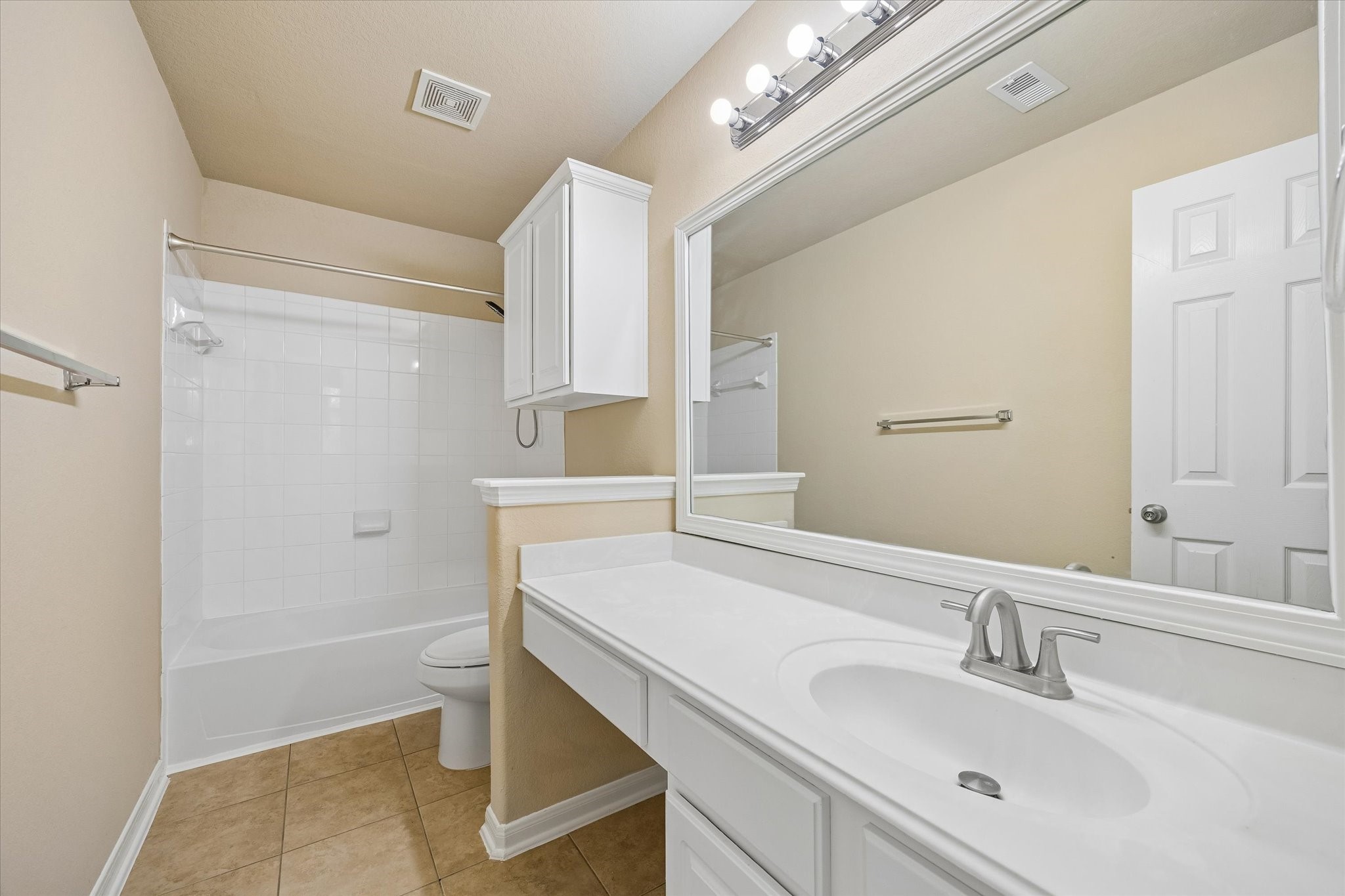 11927 Golden Lodge Lane Property Photo 18