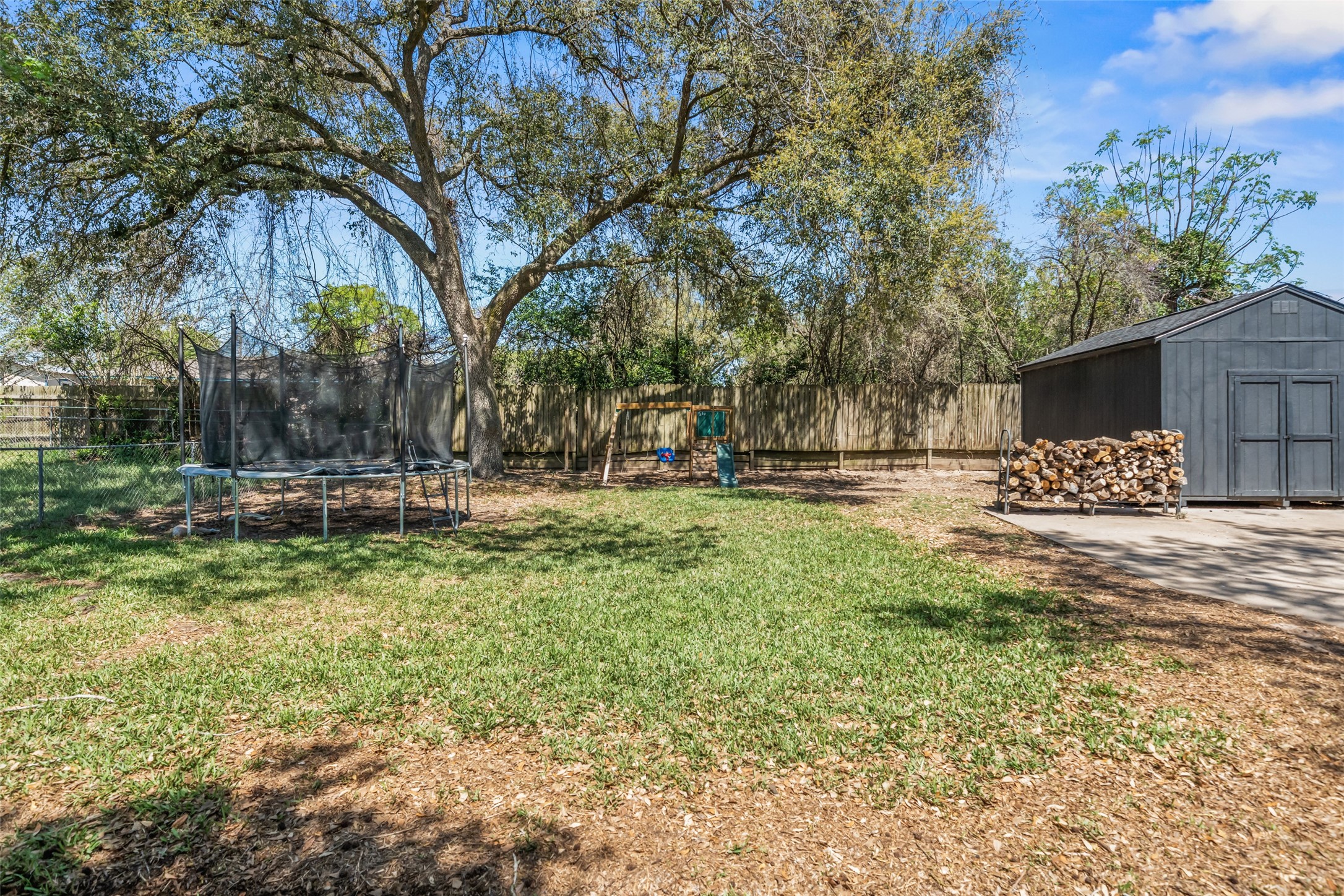 234 E Obryant Street Property Photo 18