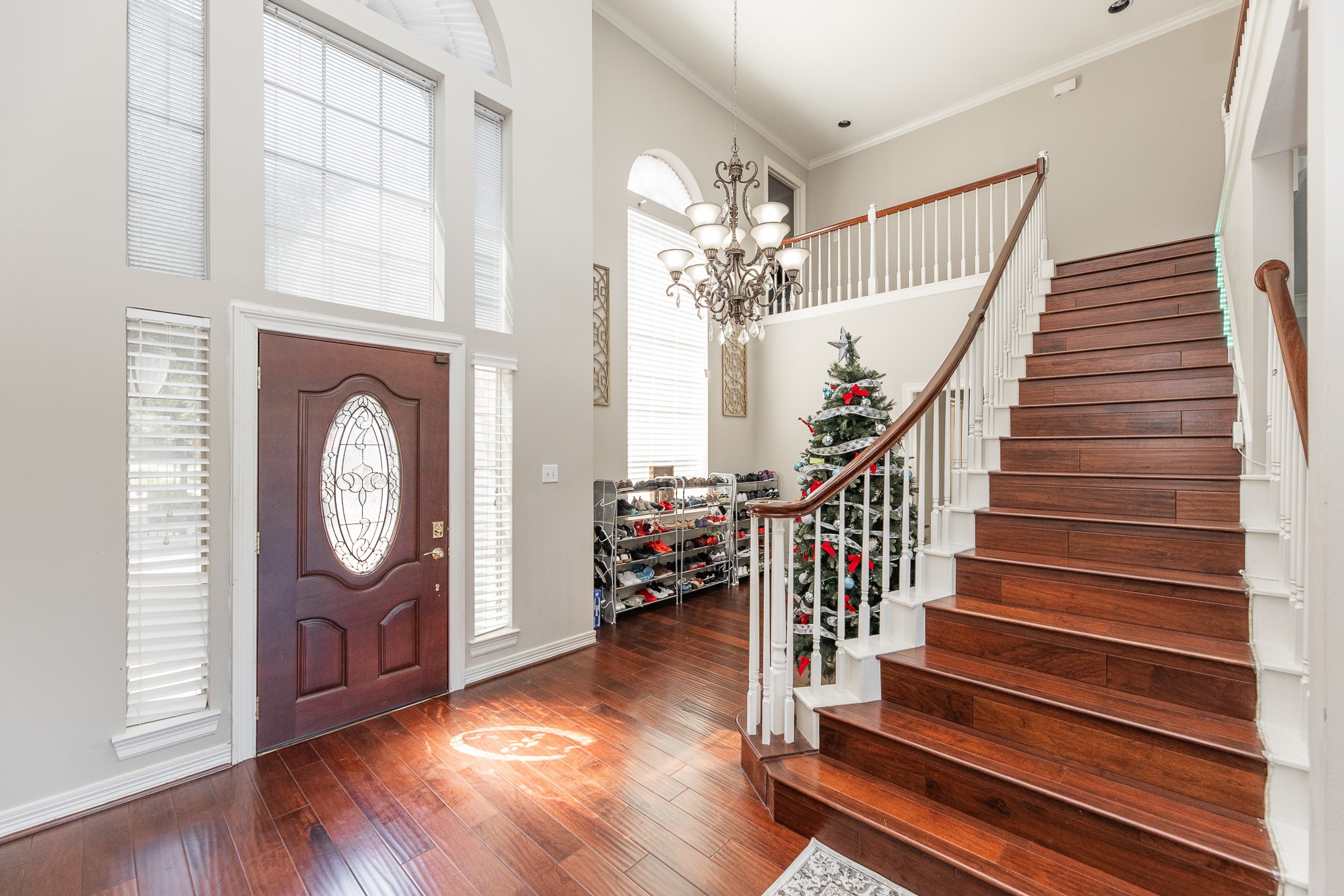 1907 Waterside Drive Property Photo 6