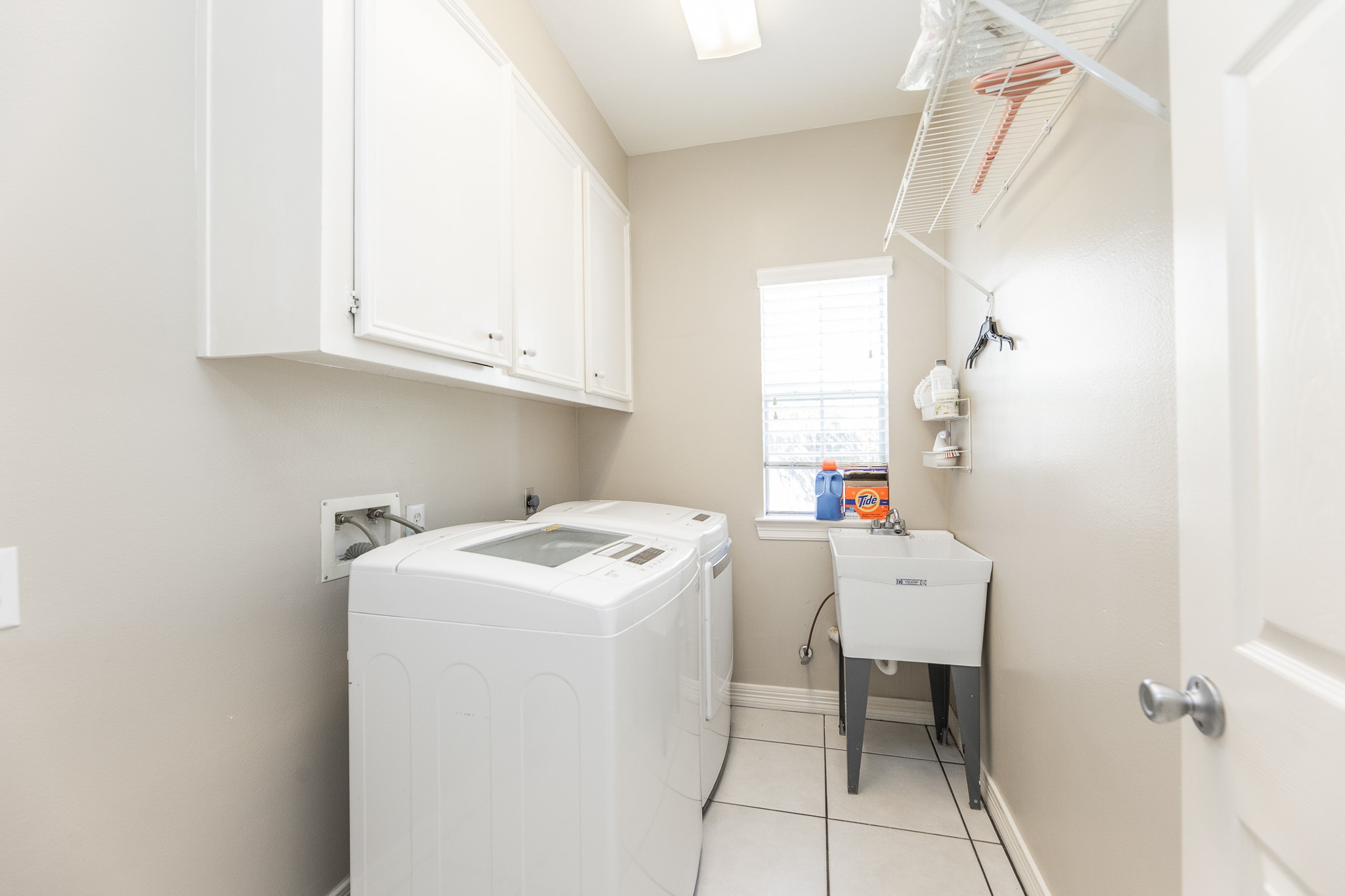 1907 Waterside Drive Property Photo 18