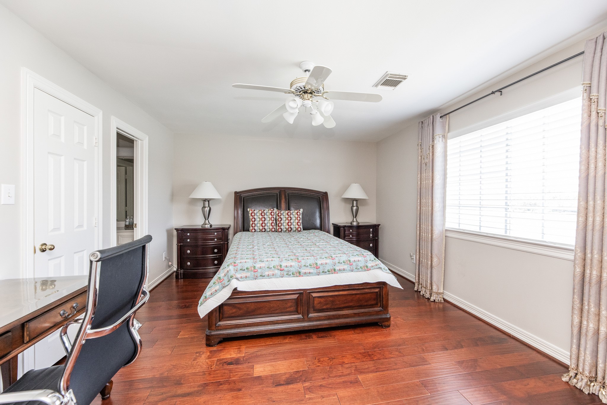 1907 Waterside Drive Property Photo 43