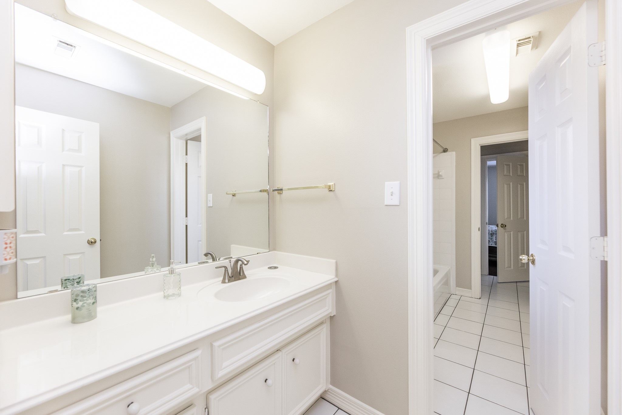 1907 Waterside Drive Property Photo 44