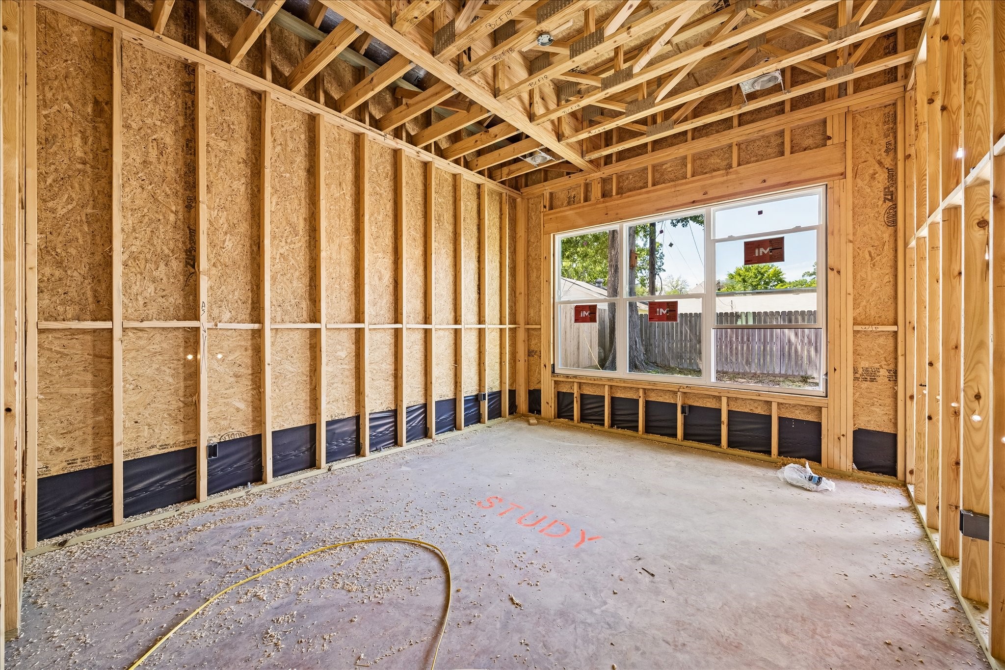 1510 Chantilly Lane Property Photo 12