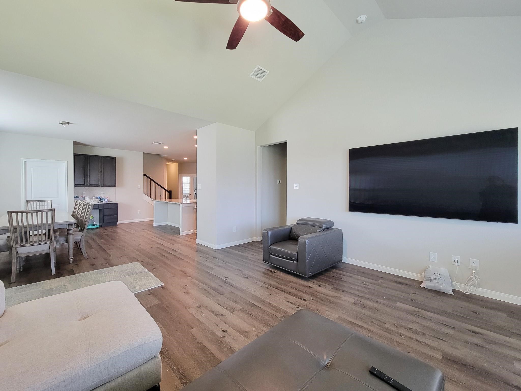 24822 Adami Veduta Court Property Photo 5