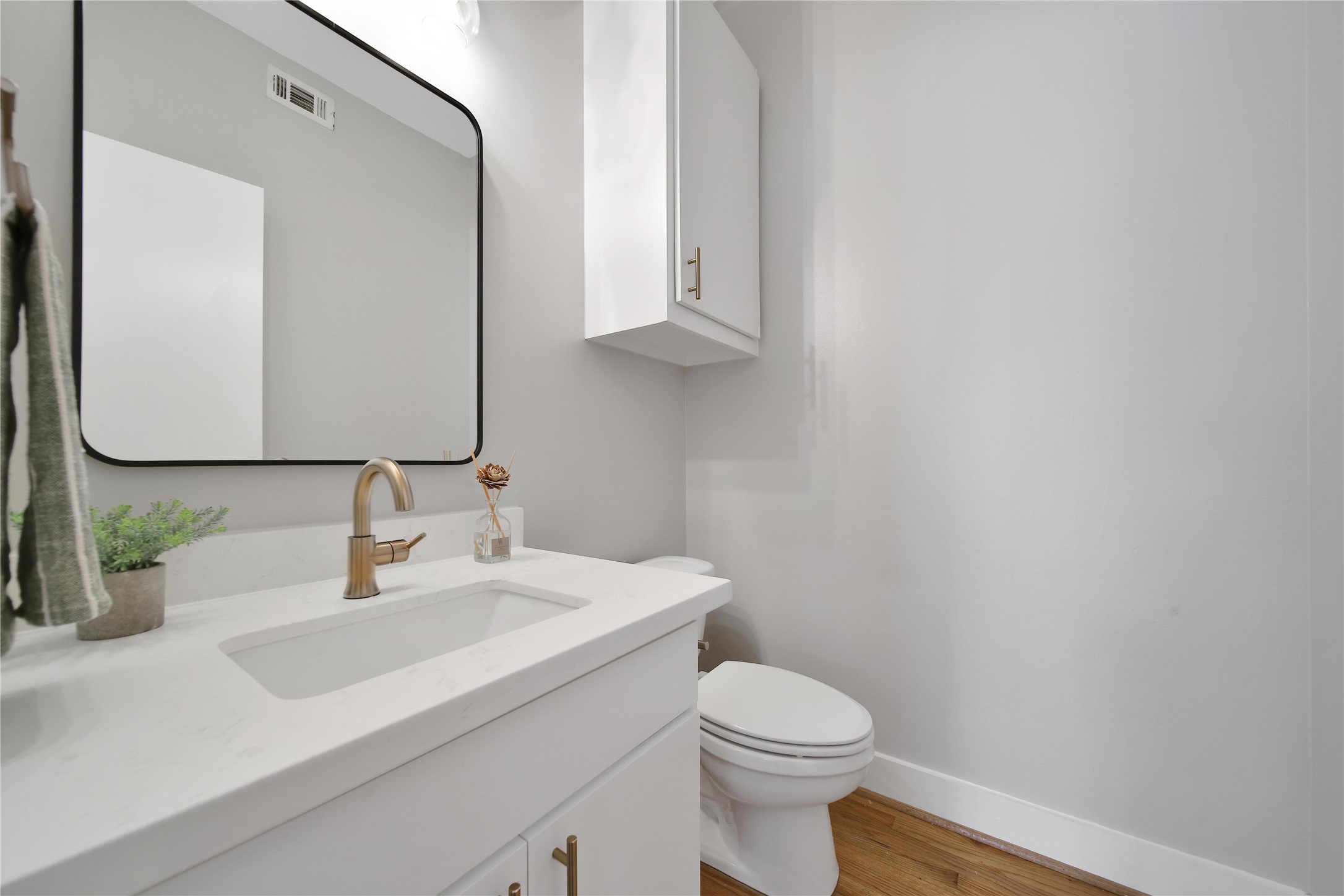 5022 Darling Street Property Photo 25