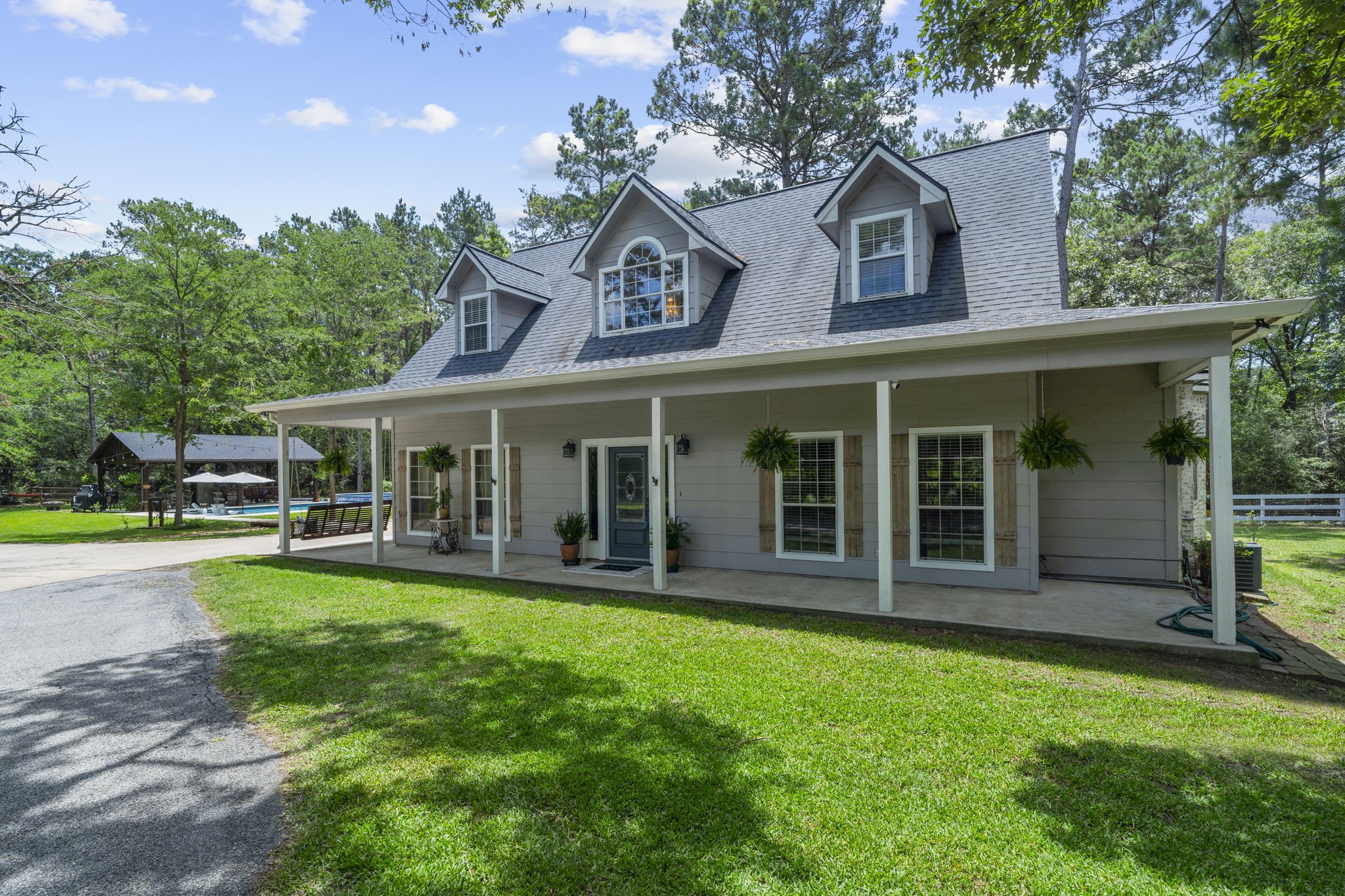 19610 Timber Ridge Drive Property Photo 1