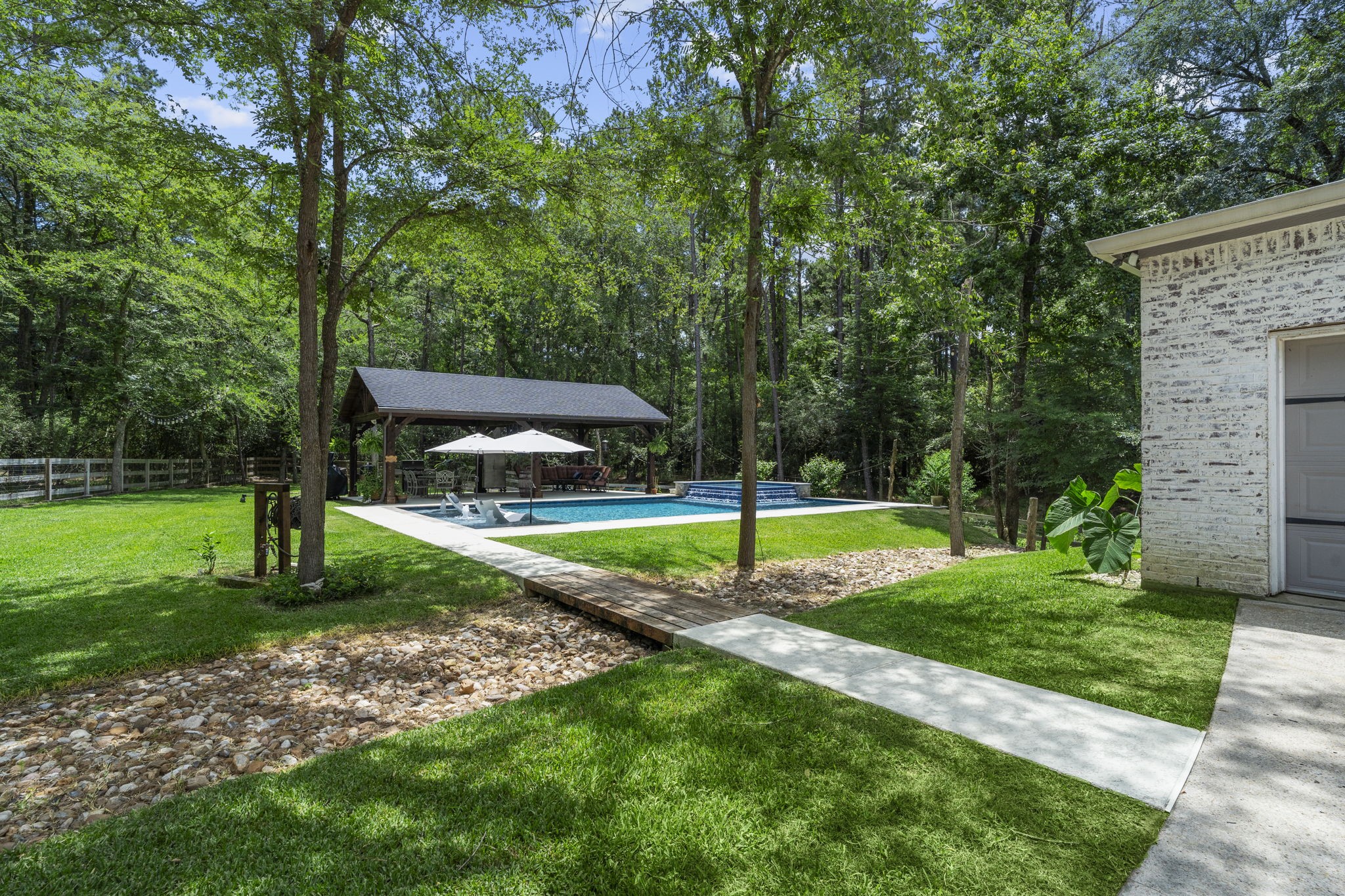 19610 Timber Ridge Drive Property Photo 34