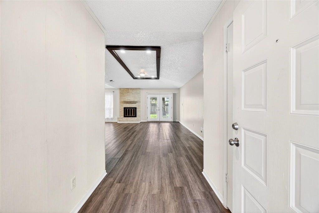 11103 Bellerive Drive Property Photo 3