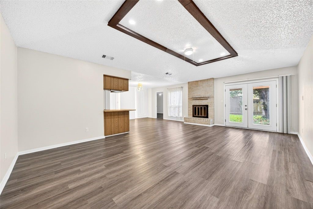 11103 Bellerive Drive Property Photo 6