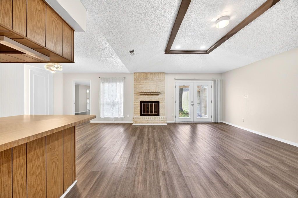 11103 Bellerive Drive Property Photo 7