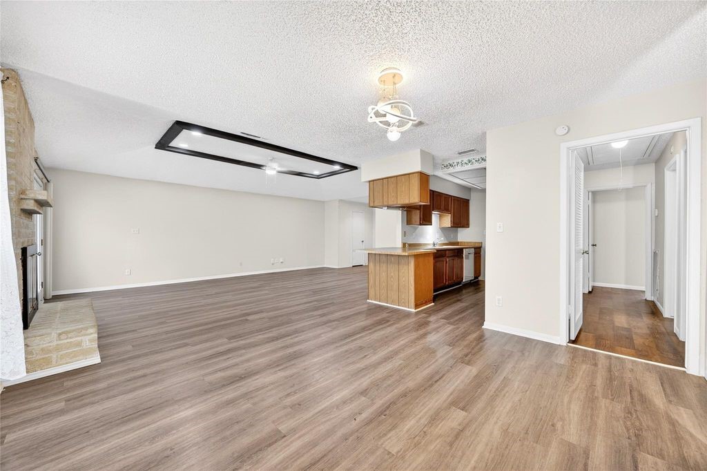 11103 Bellerive Drive Property Photo 10