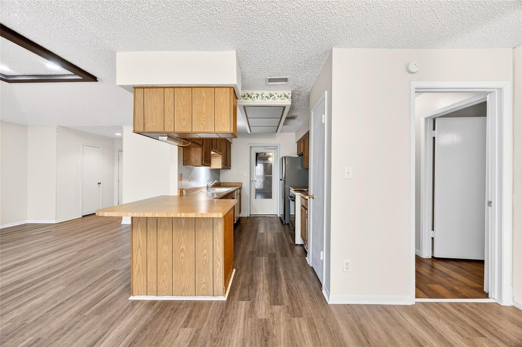 11103 Bellerive Drive Property Photo 13