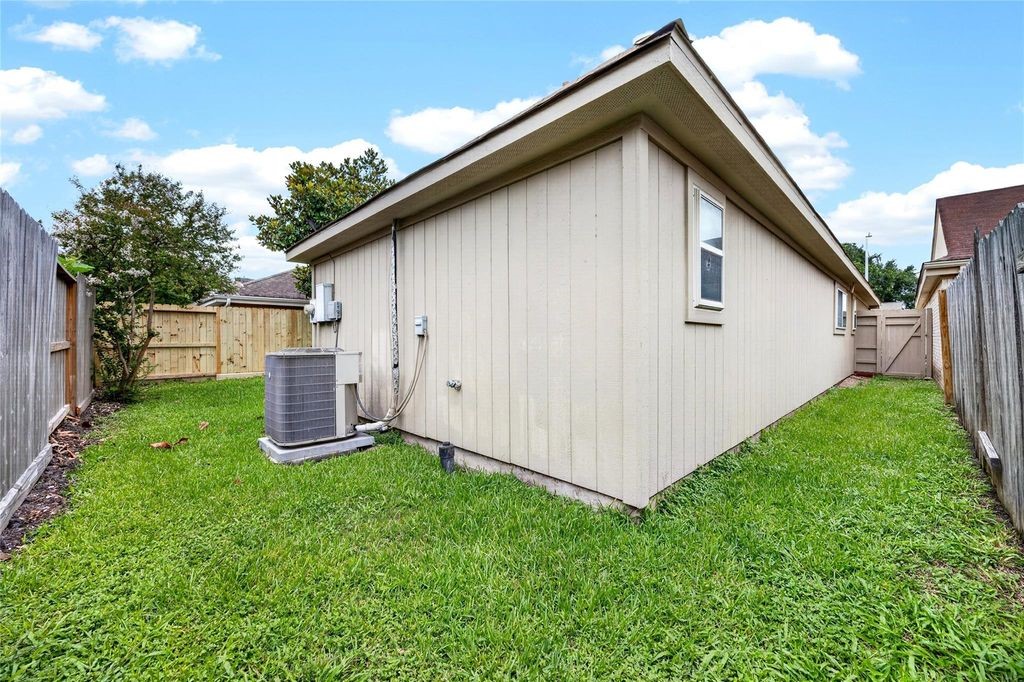 11103 Bellerive Drive Property Photo 33