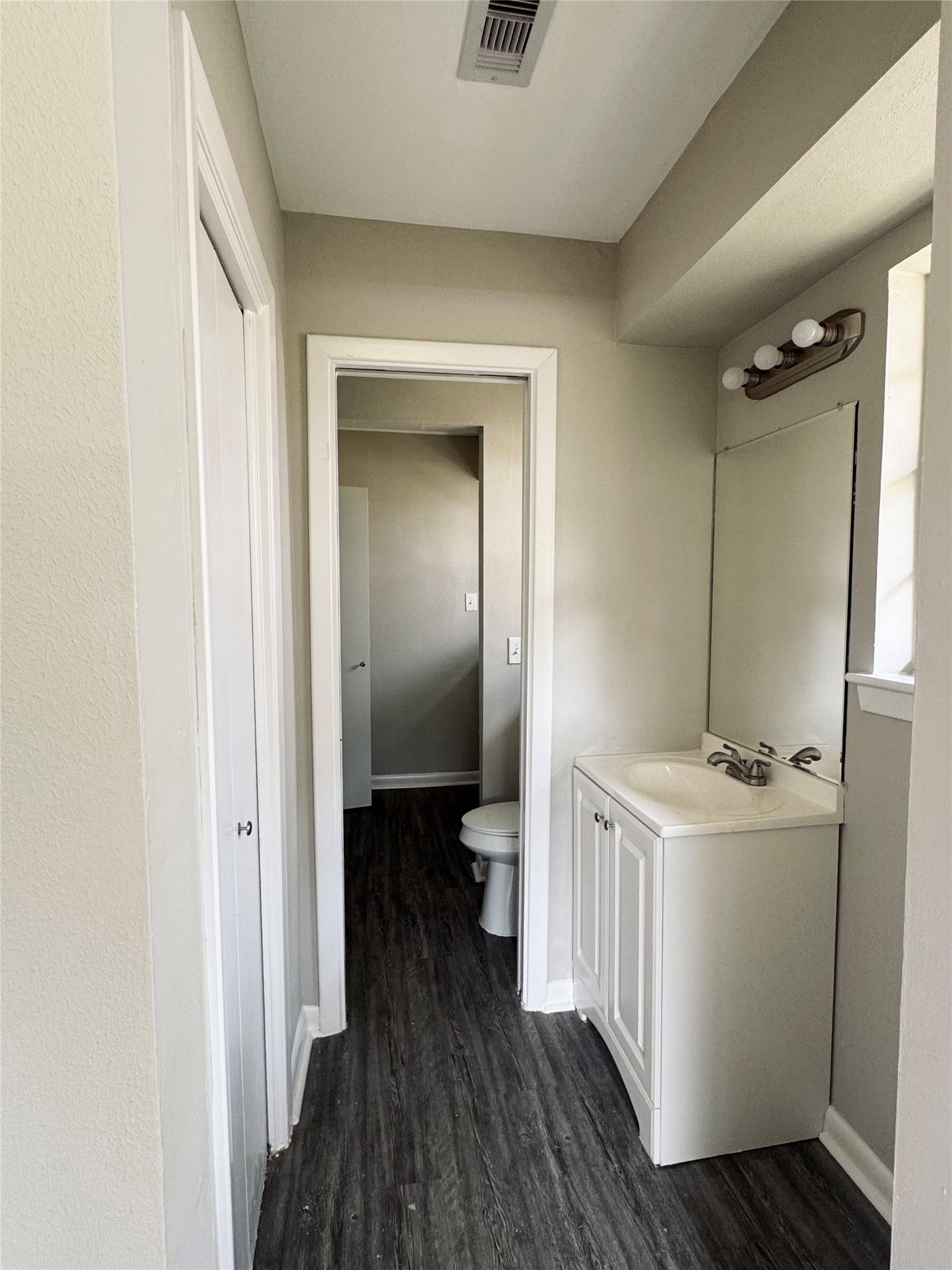 7 Richards Courts Property Photo 18