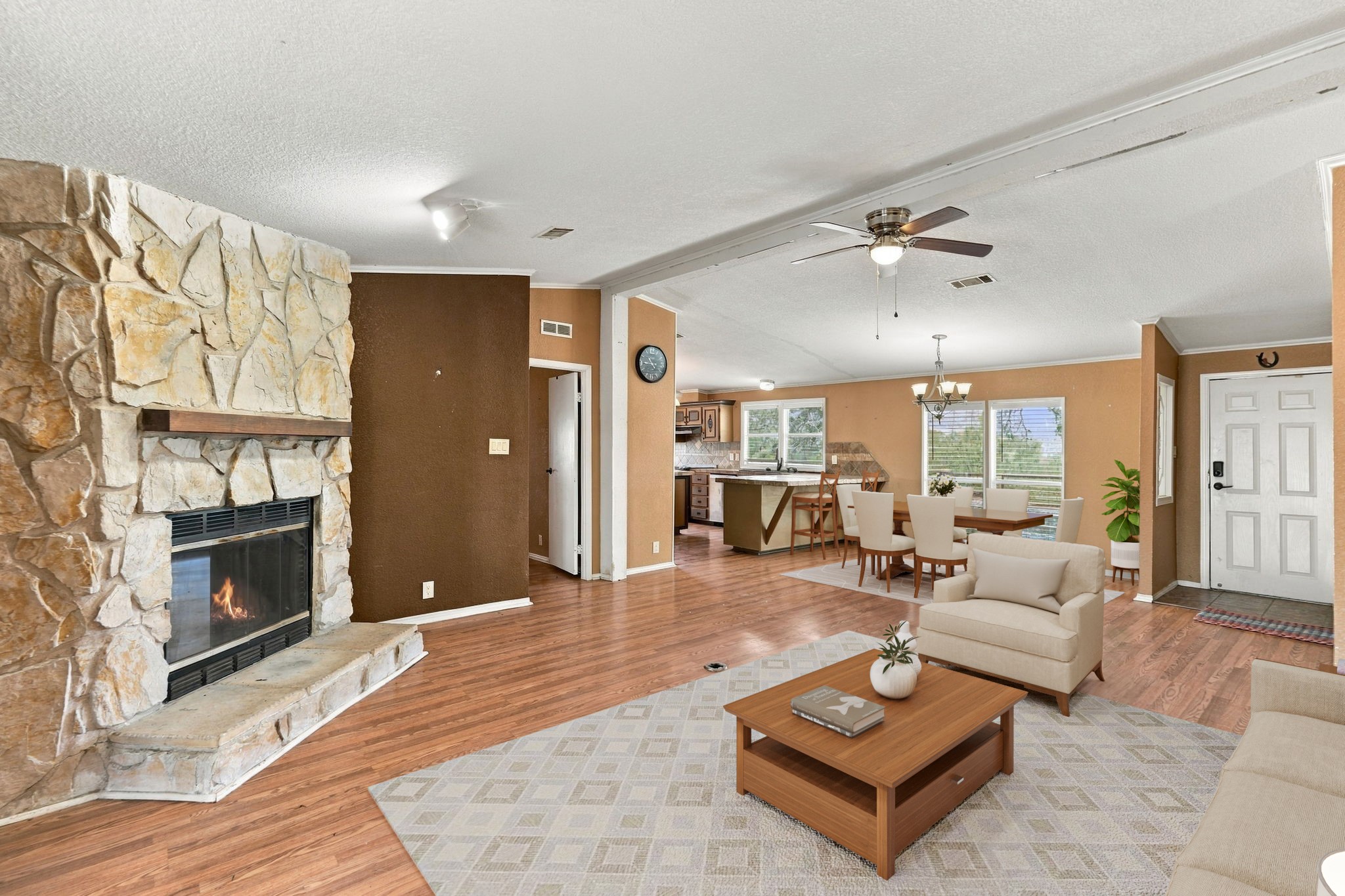 541 County Road 396 Property Photo 4