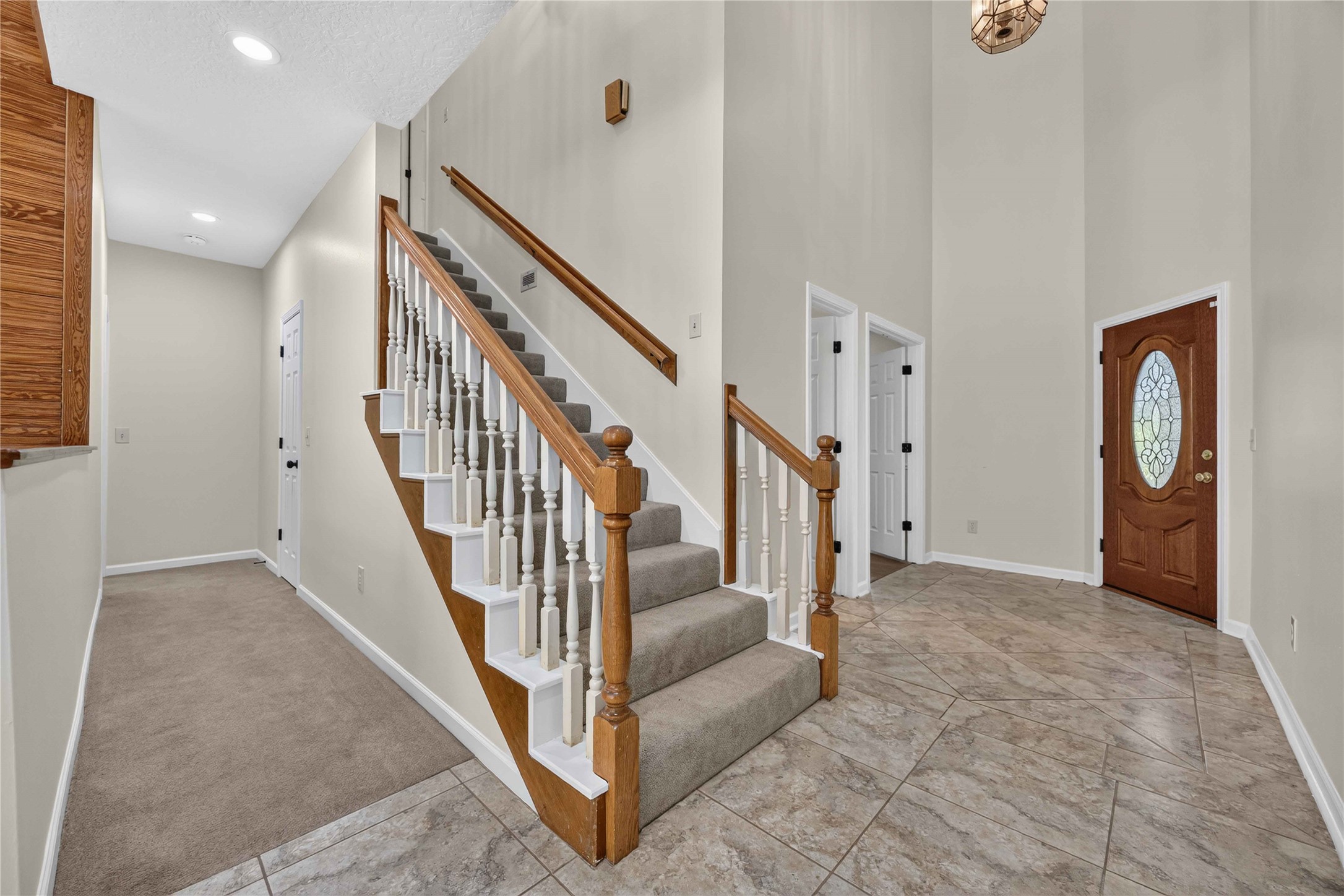 27 Shining Lakes Place Property Photo 3
