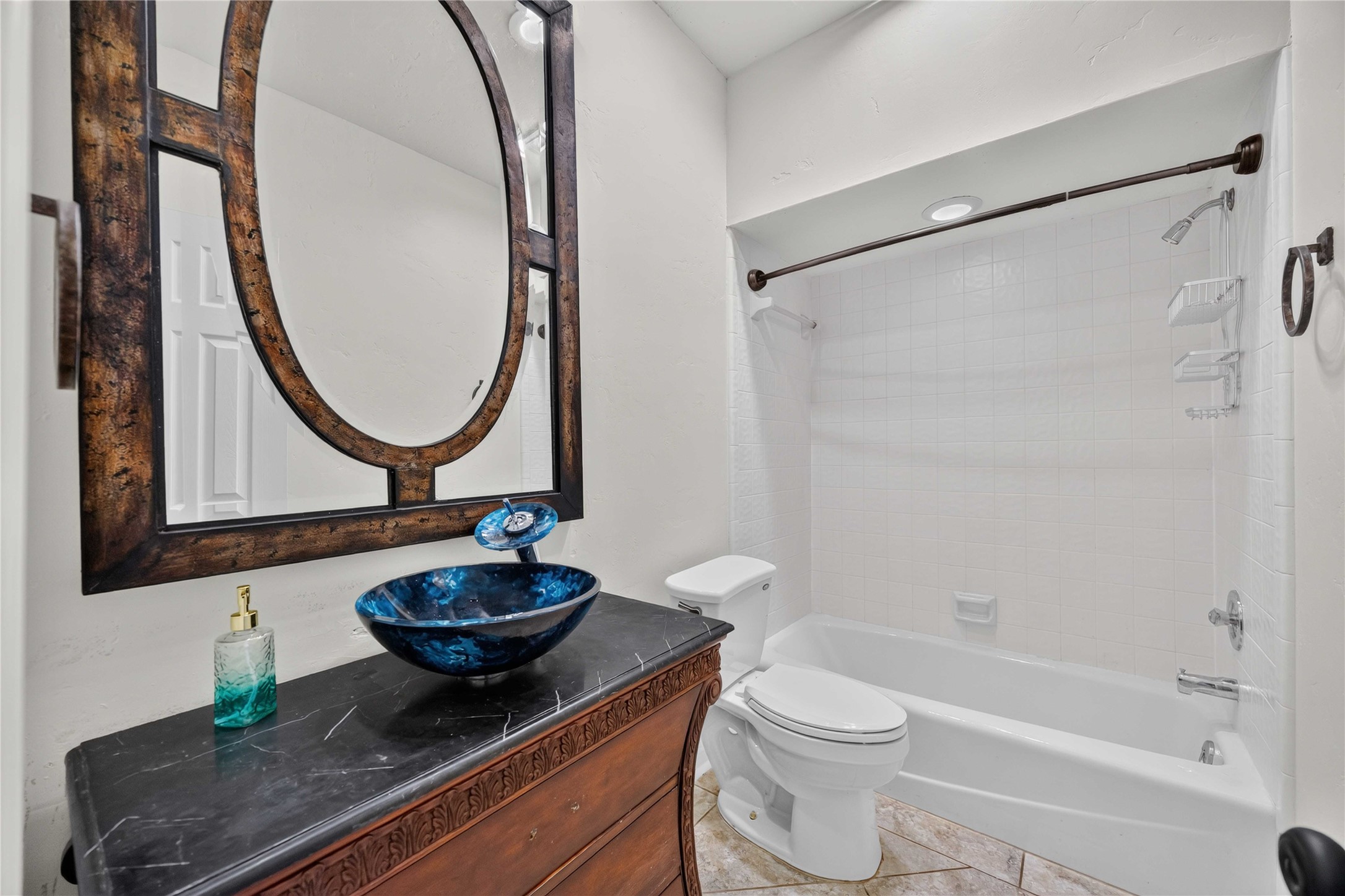 27 Shining Lakes Place Property Photo 5