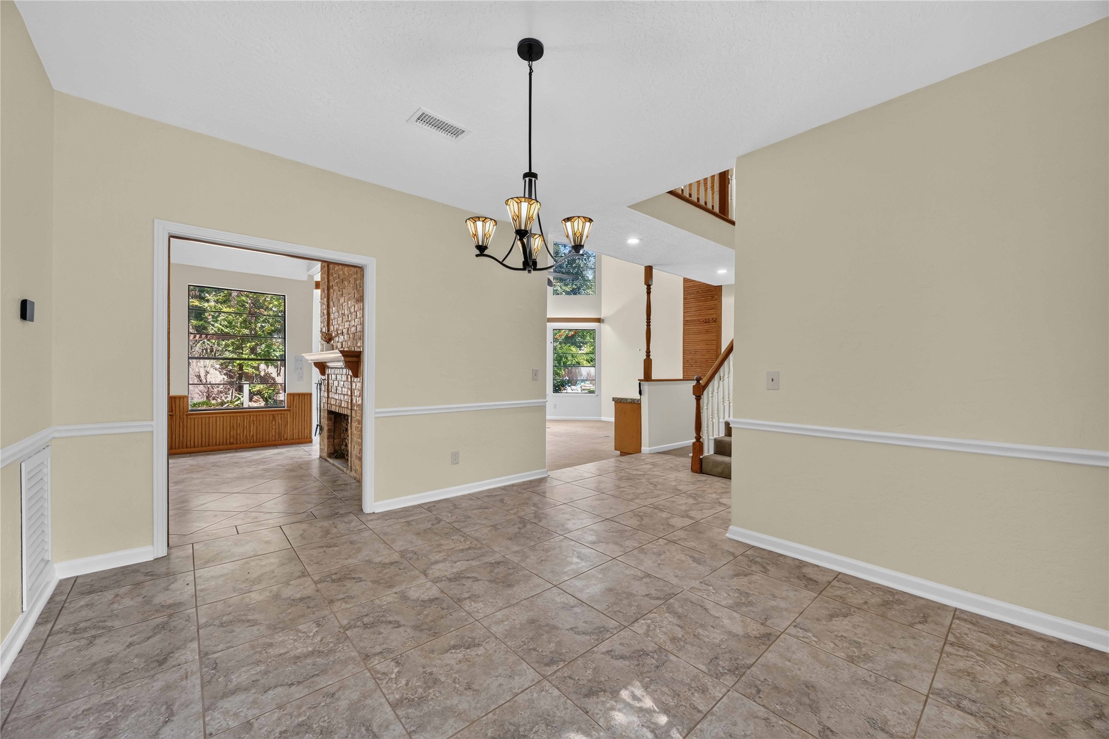 27 Shining Lakes Place Property Photo 11