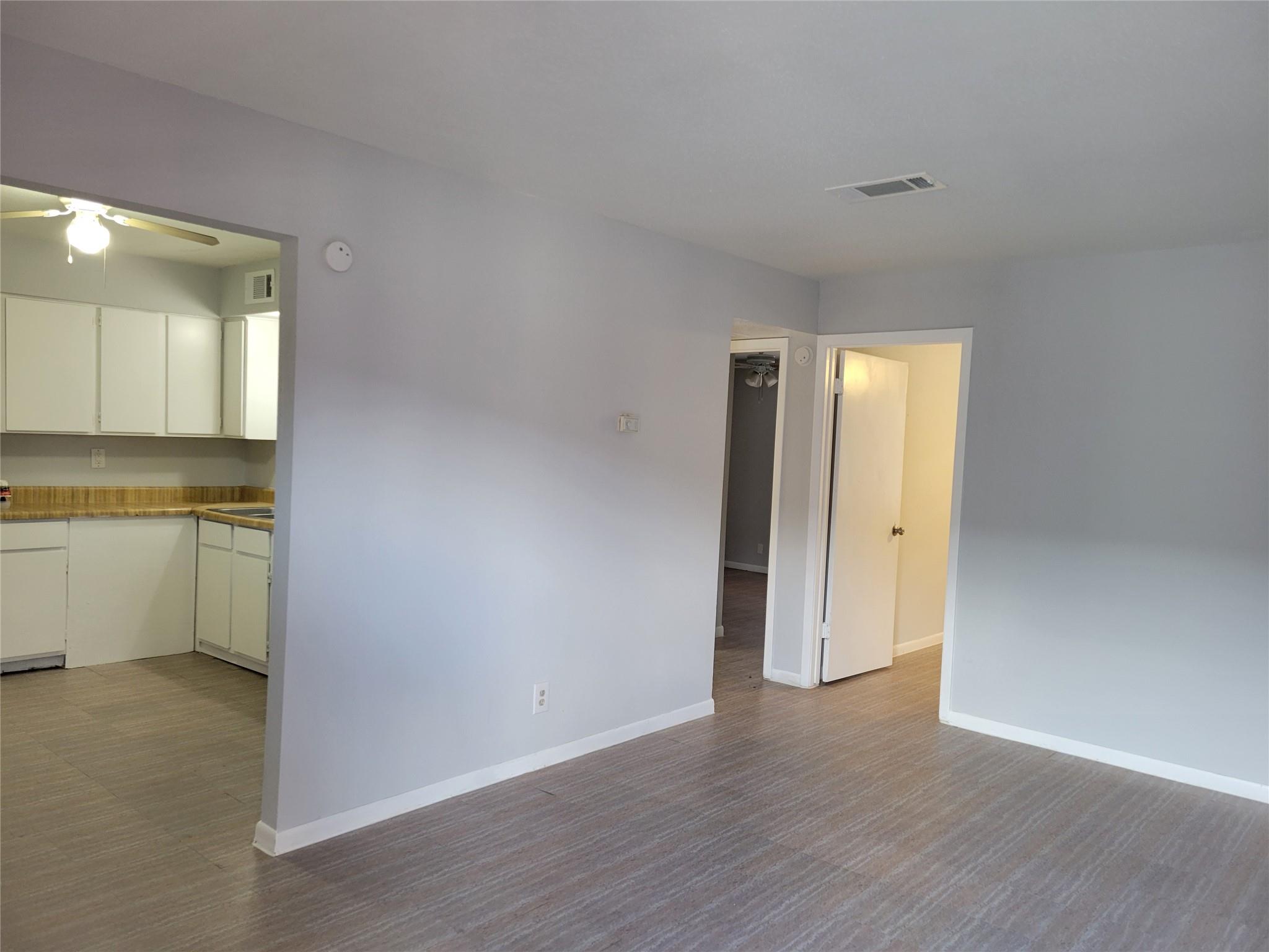 525 Laurel Street 6 Property Photo 4