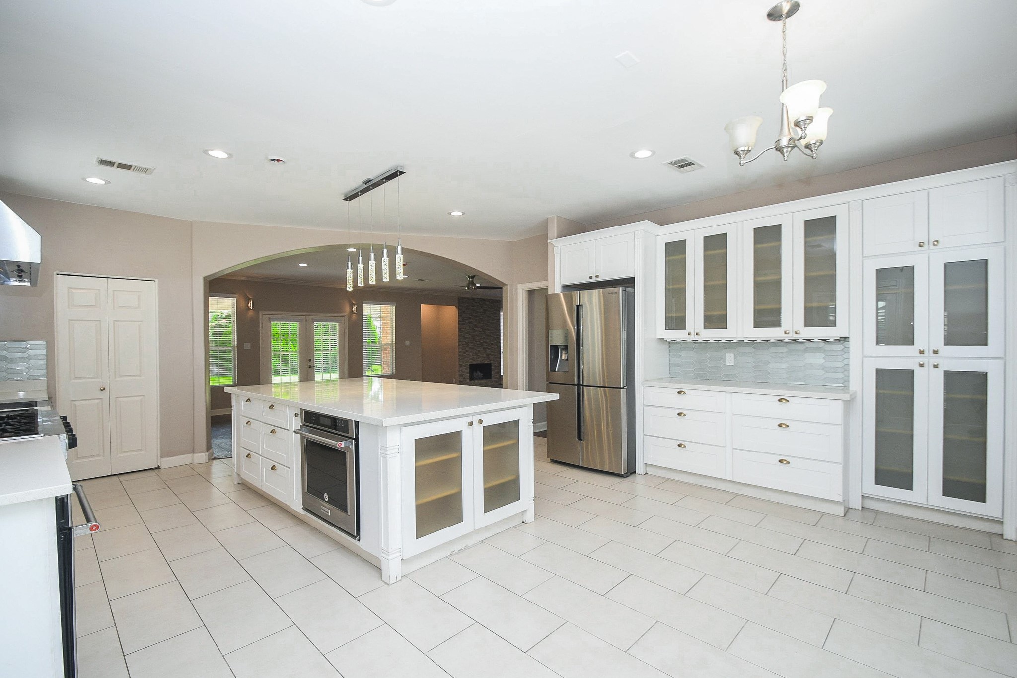 9715 Atwell Drive Property Photo 8