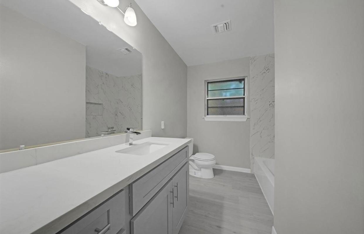 5822 Belrose Drive Property Photo 9