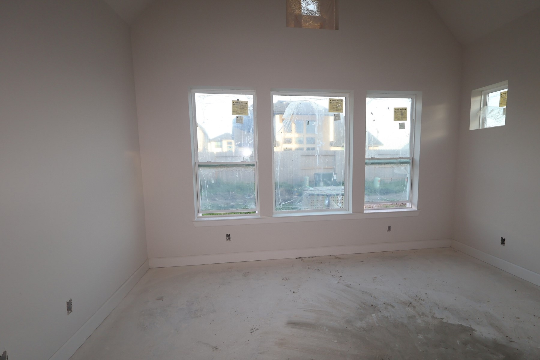 5011 Nesbit Path Property Photo 9