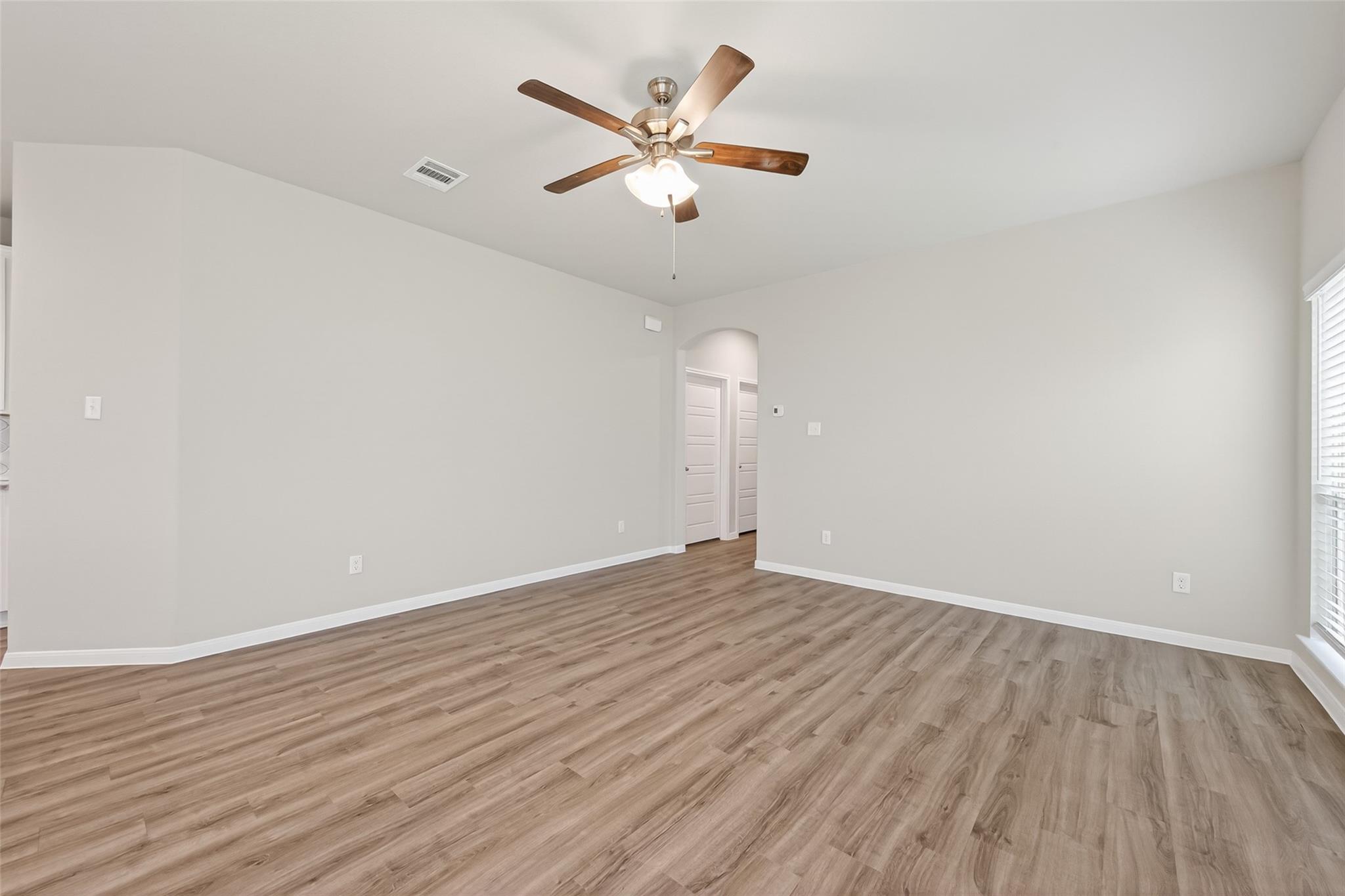520 Emerald Thicket Lane, Huffman Tx 77336 Property Photo 7
