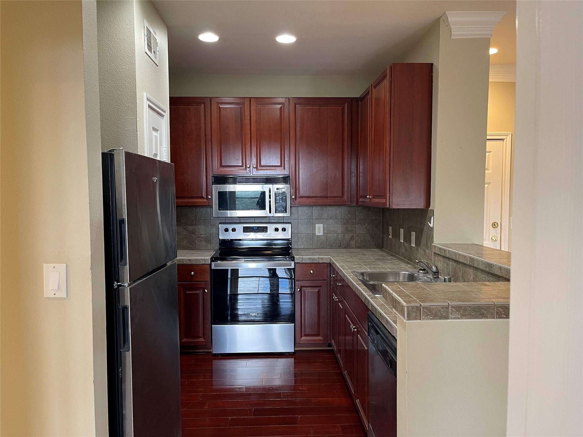 2400 Mccue Road 430 Property Photo 13