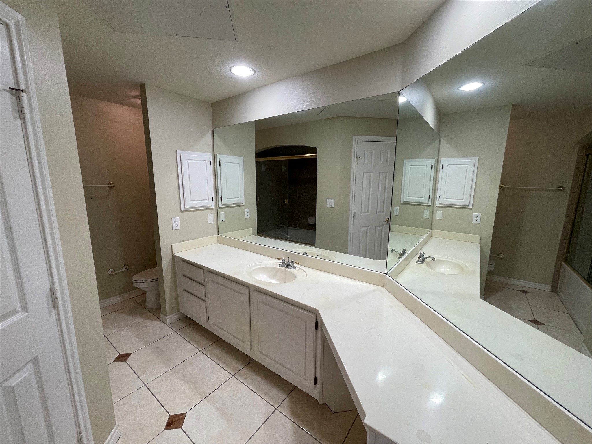 2400 Mccue Road 430 Property Photo 21