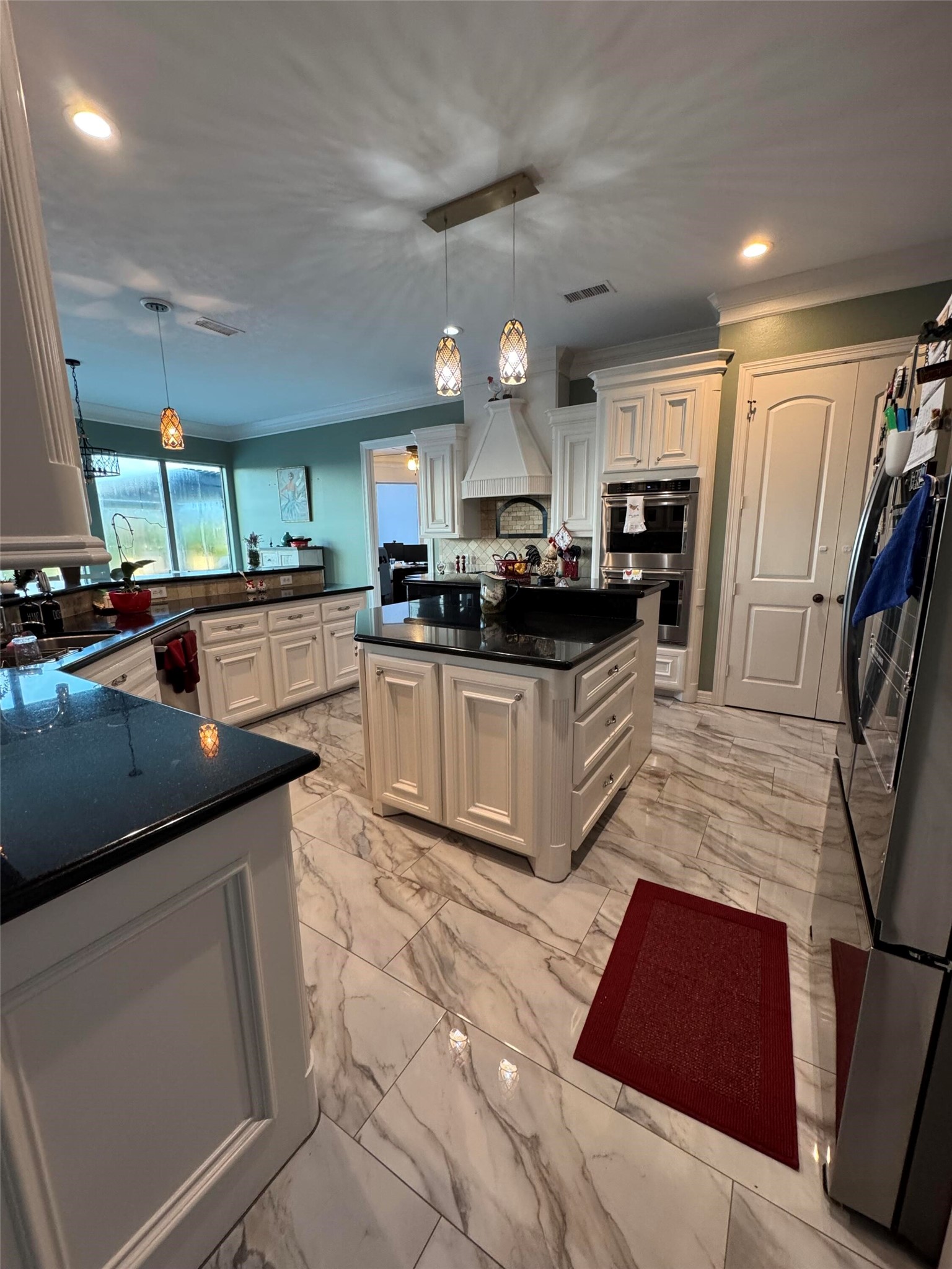 11625 Grandview Drive Property Photo 9
