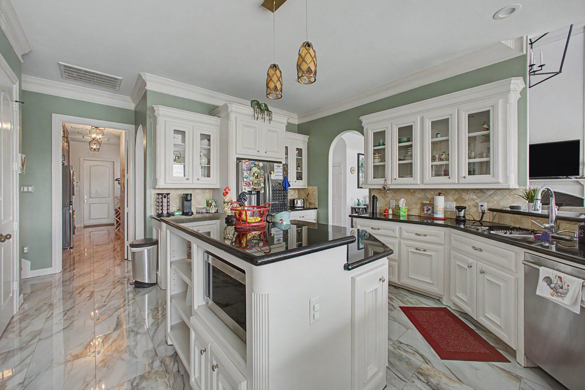 11625 Grandview Drive Property Photo 9