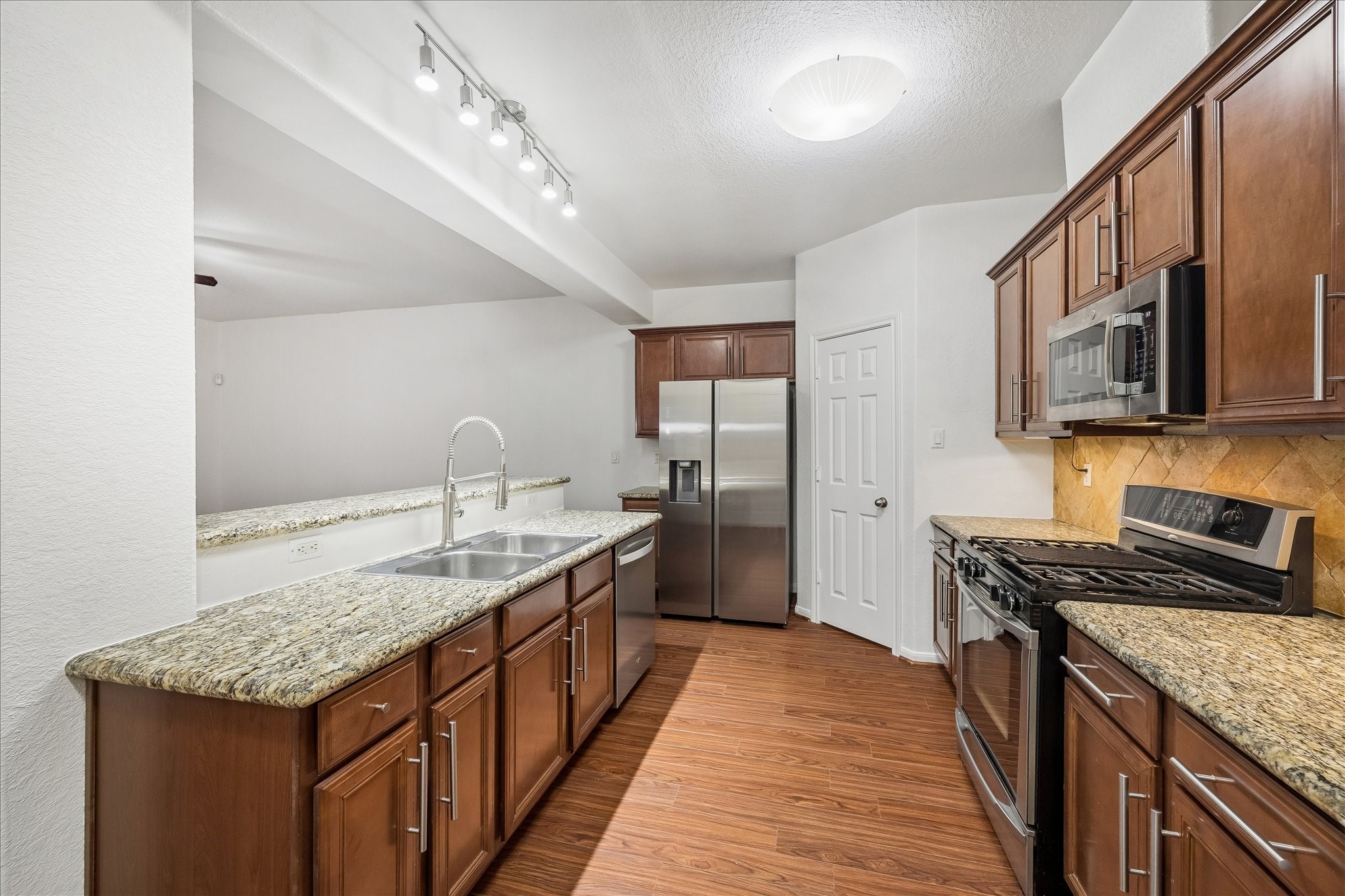 5222 Brinkman Court Property Photo 3