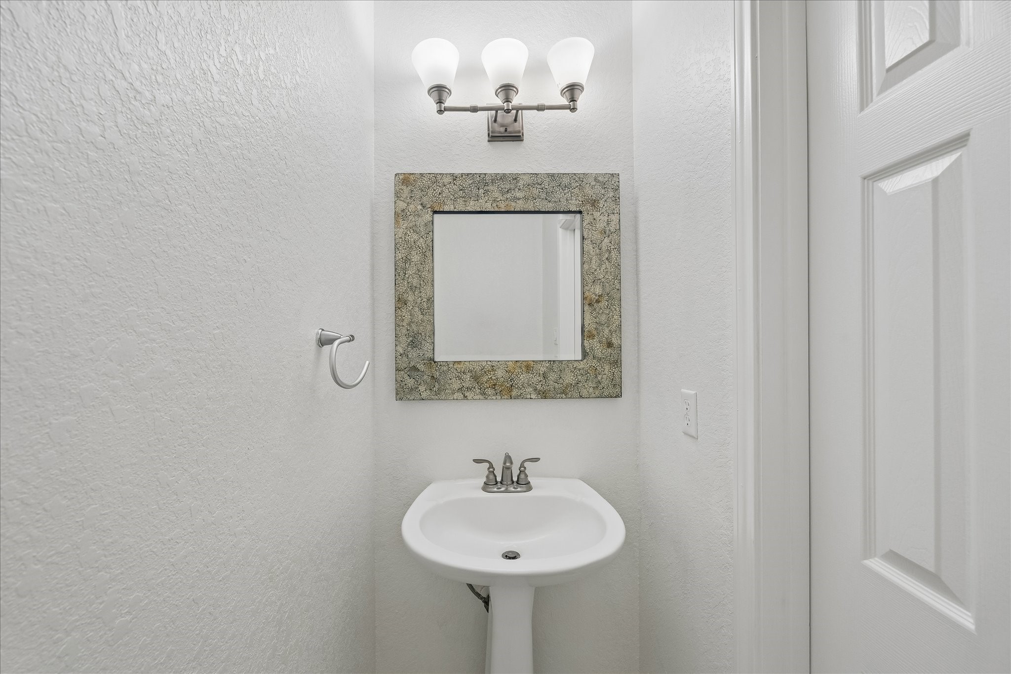 5222 Brinkman Court Property Photo 23