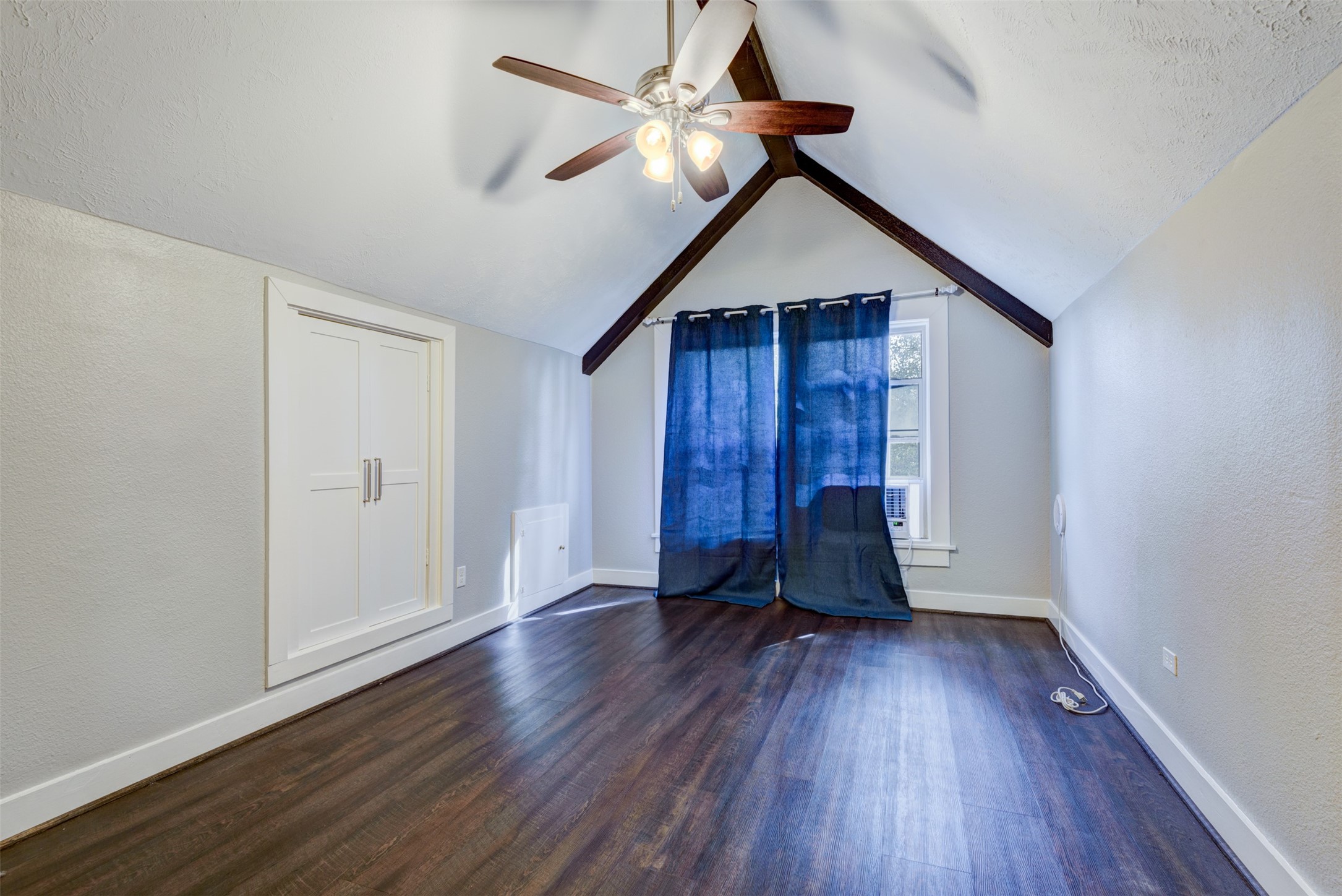 1313 Peden Street Property Photo 12