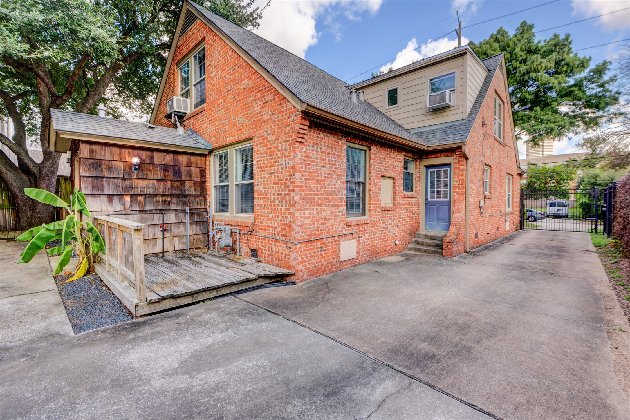 1313 Peden Street Property Photo 34