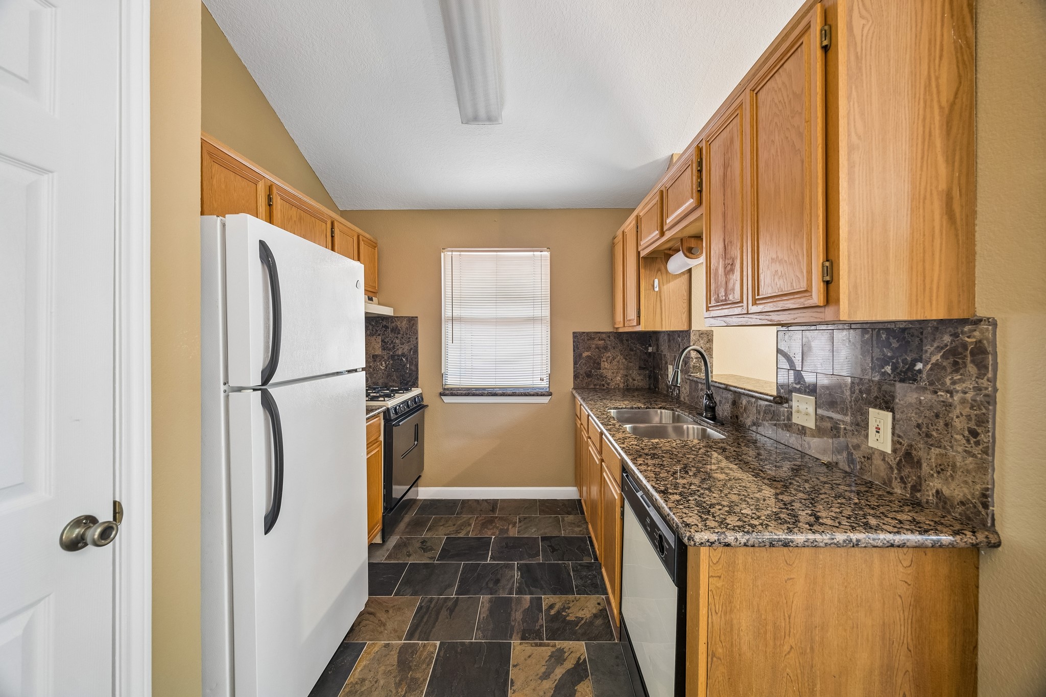 422 Nursery Road Property Photo 4