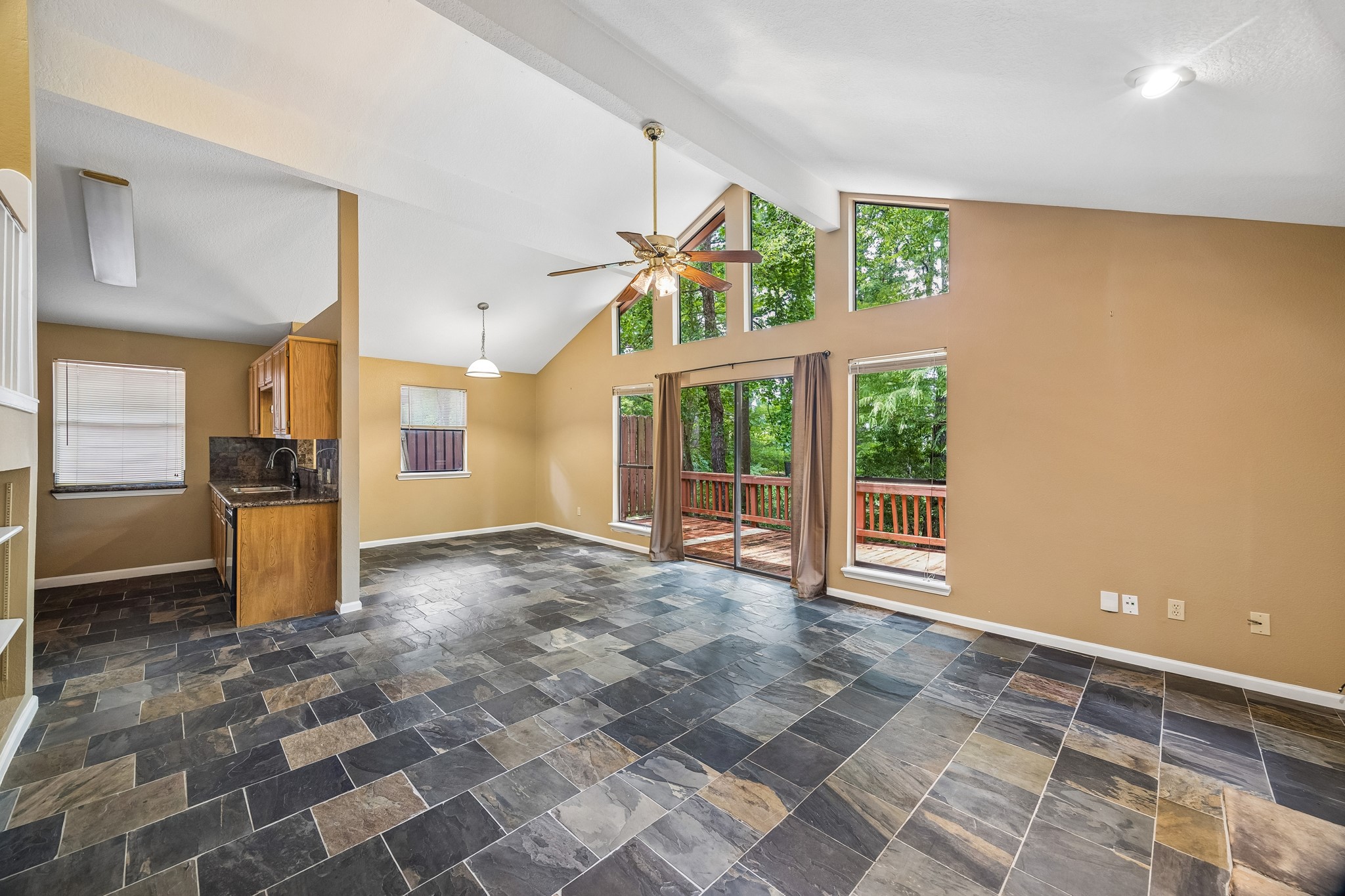 422 Nursery Road Property Photo 6
