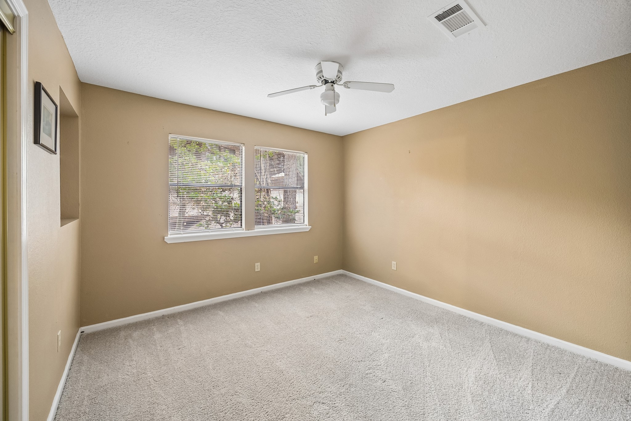 422 Nursery Road Property Photo 9