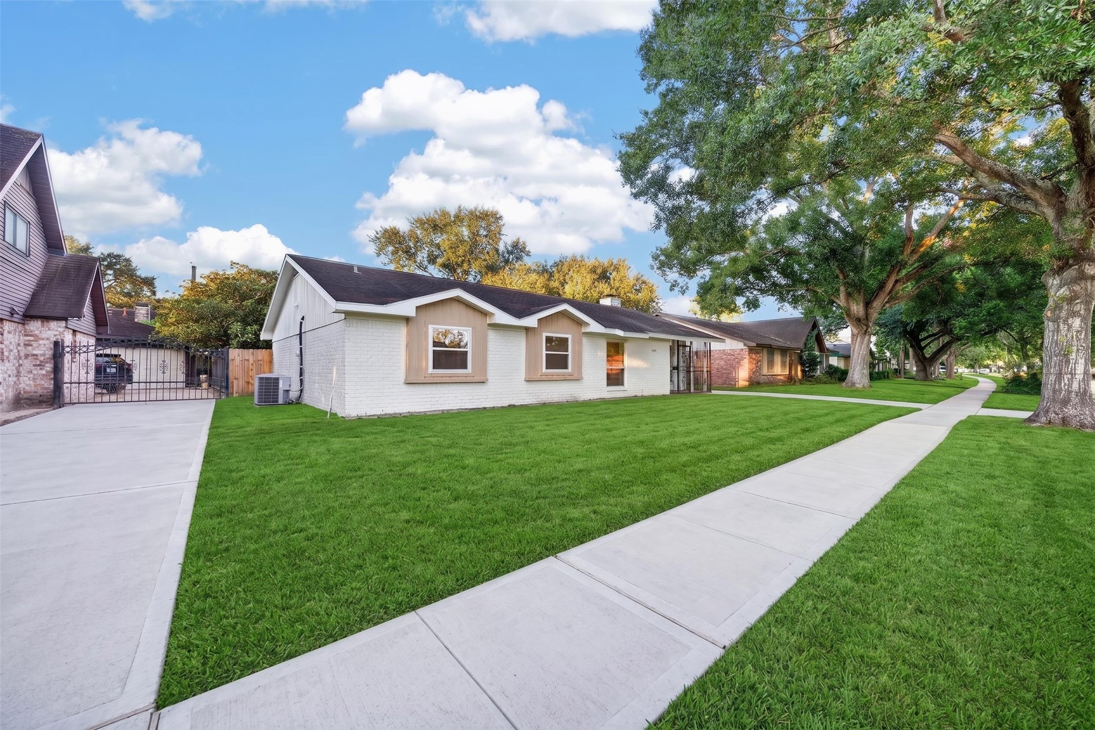9231 Sandstone Street Property Photo 5