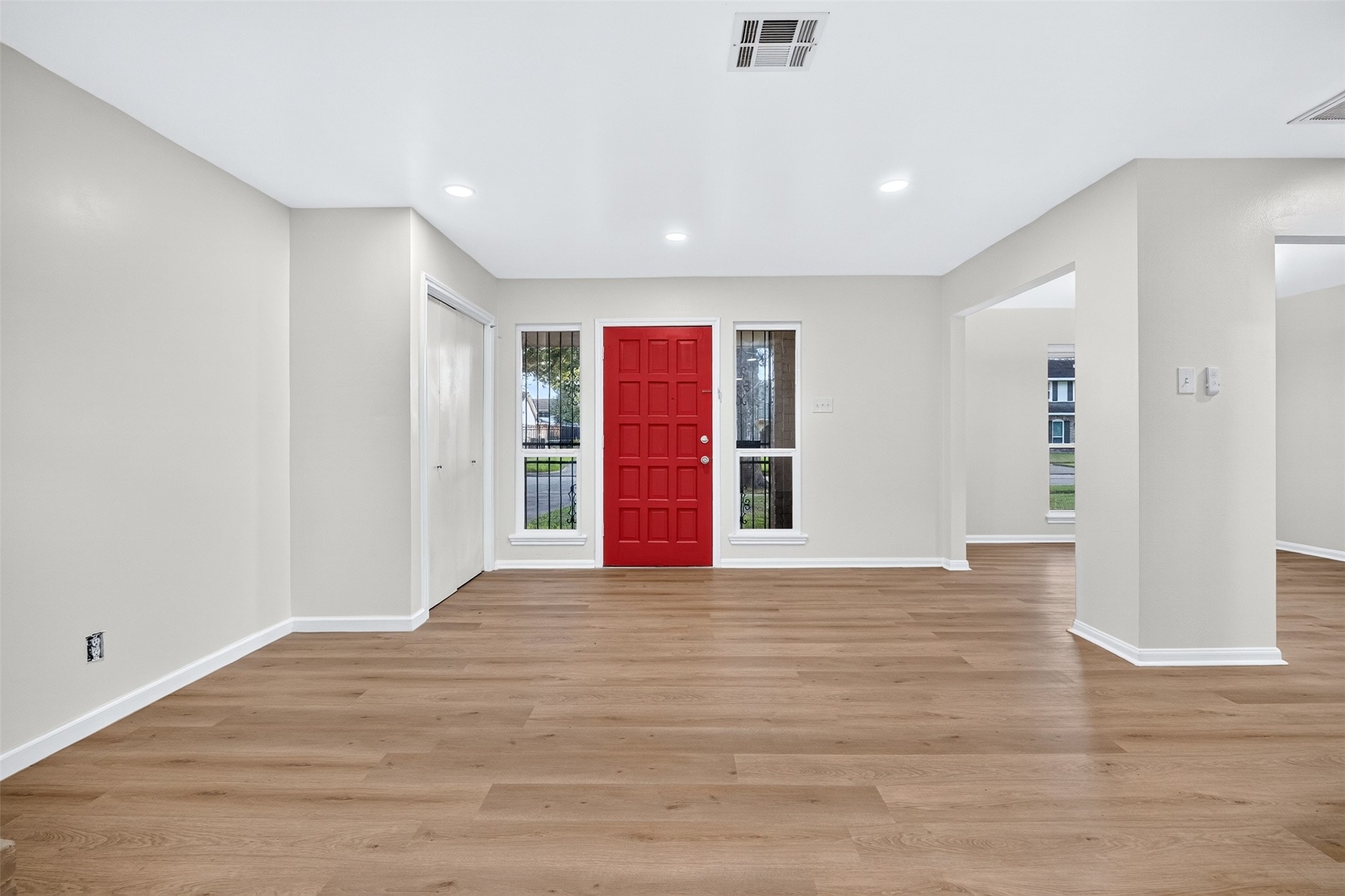 9231 Sandstone Street Property Photo 9