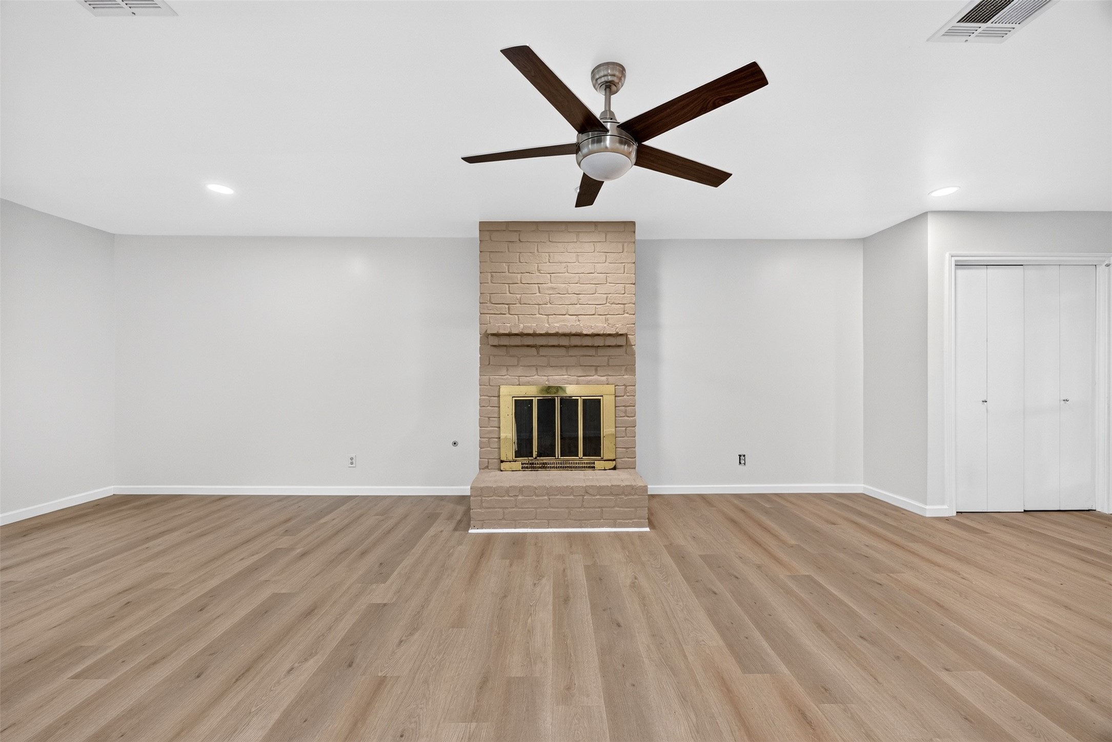 9231 Sandstone Street Property Photo 13