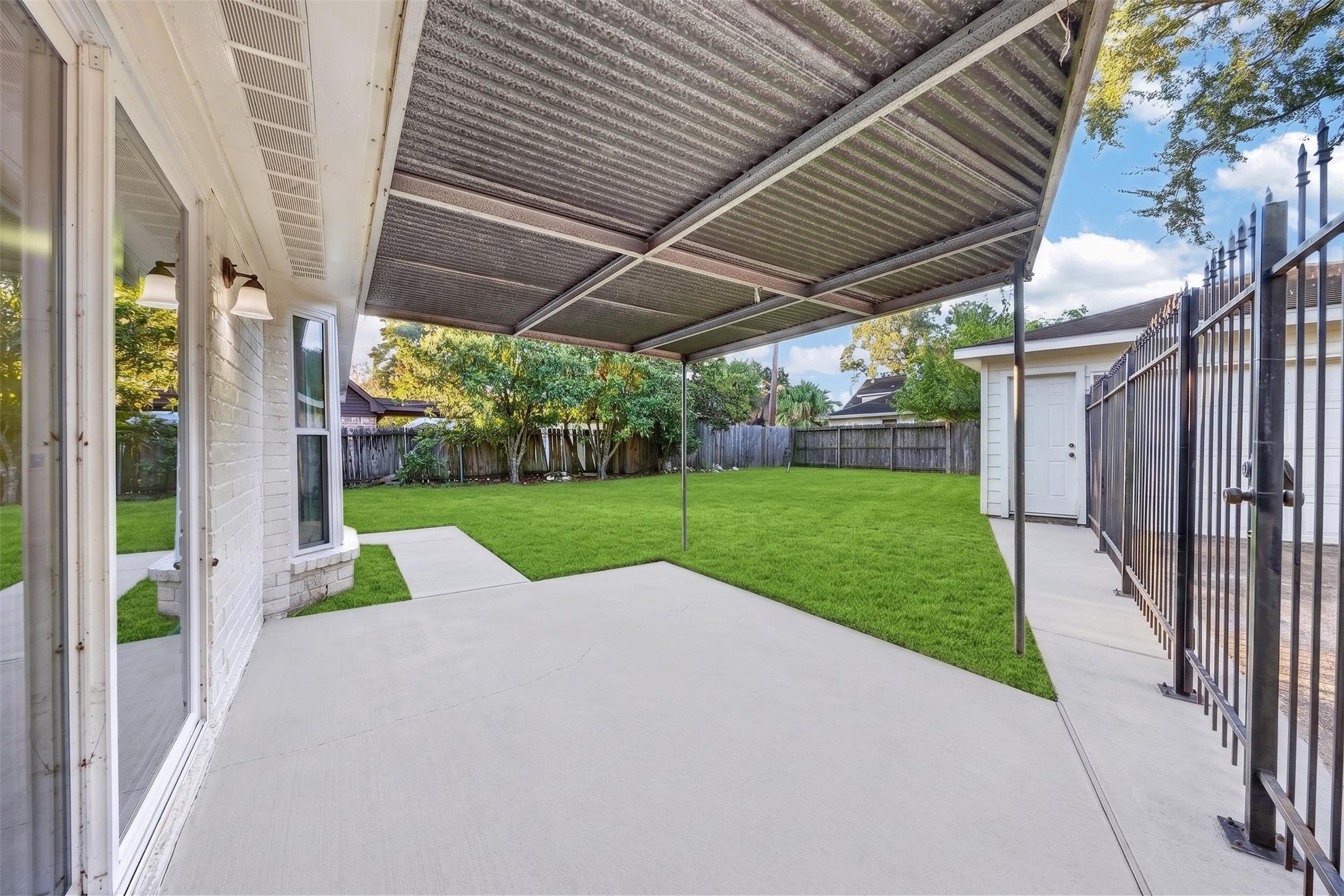 9231 Sandstone Street Property Photo 32