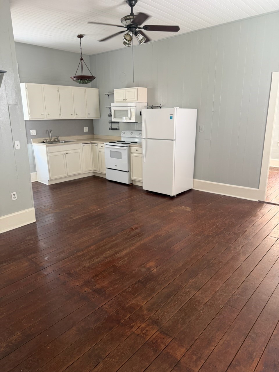 2127 Avenue K Up Property Photo 4