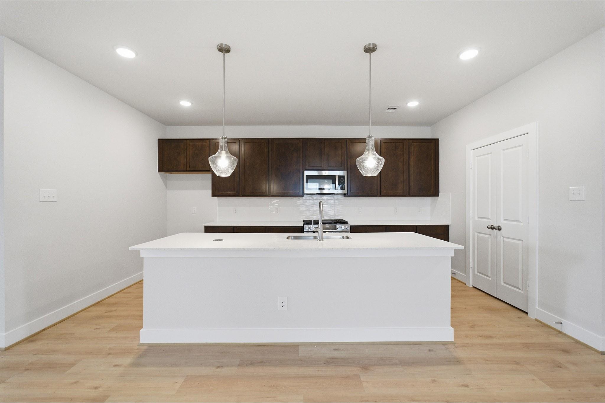 9006 Gull Canyon, Baytown Tx 77521 Property Photo 11