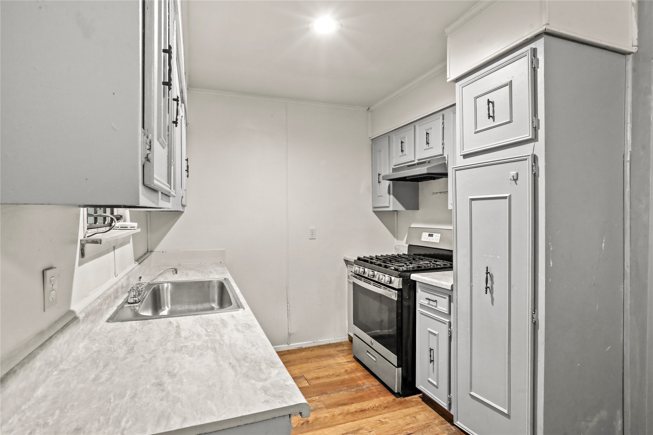 5515 Flamingo Drive Property Photo 8
