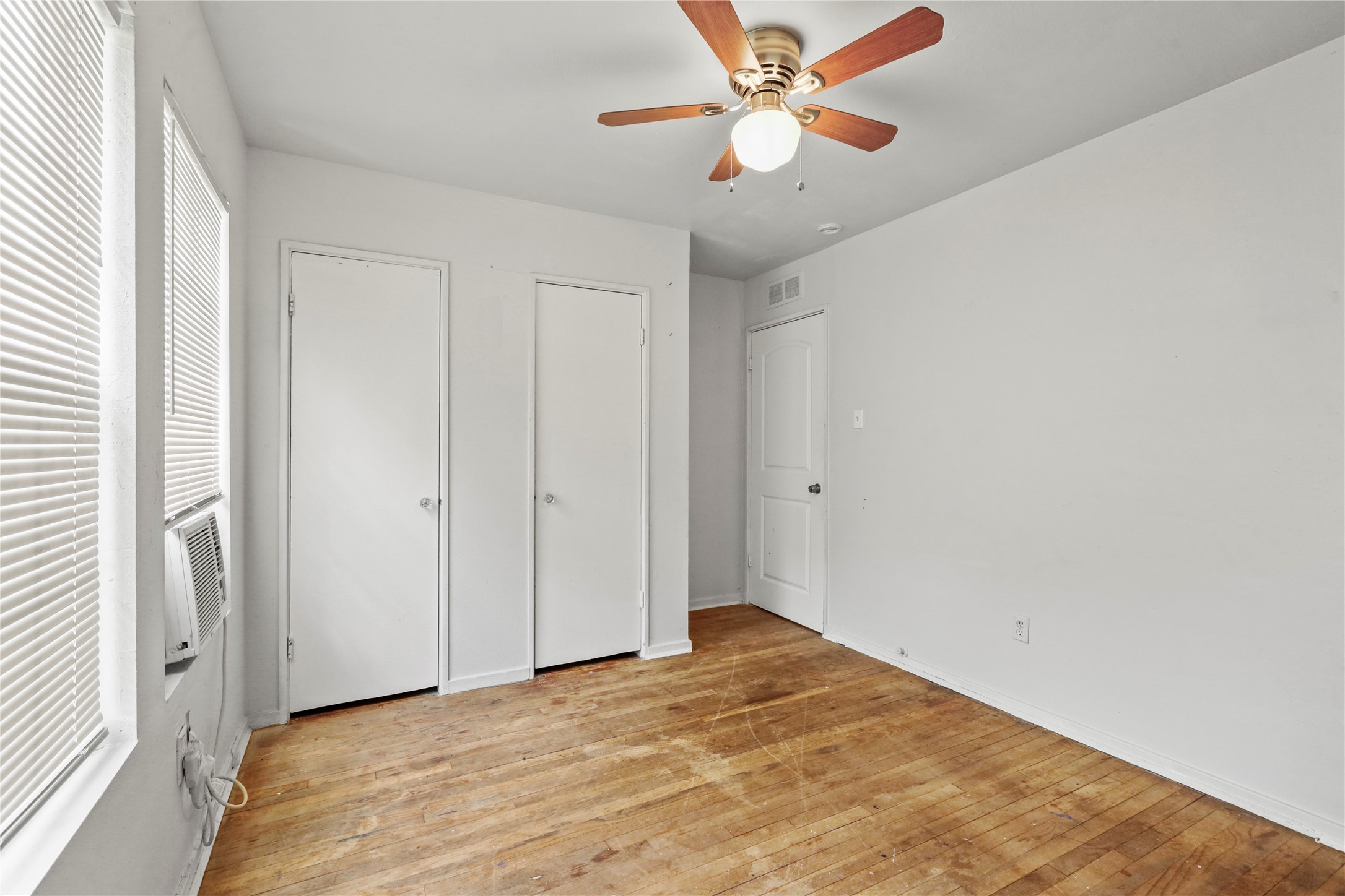 5515 Flamingo Drive Property Photo 17