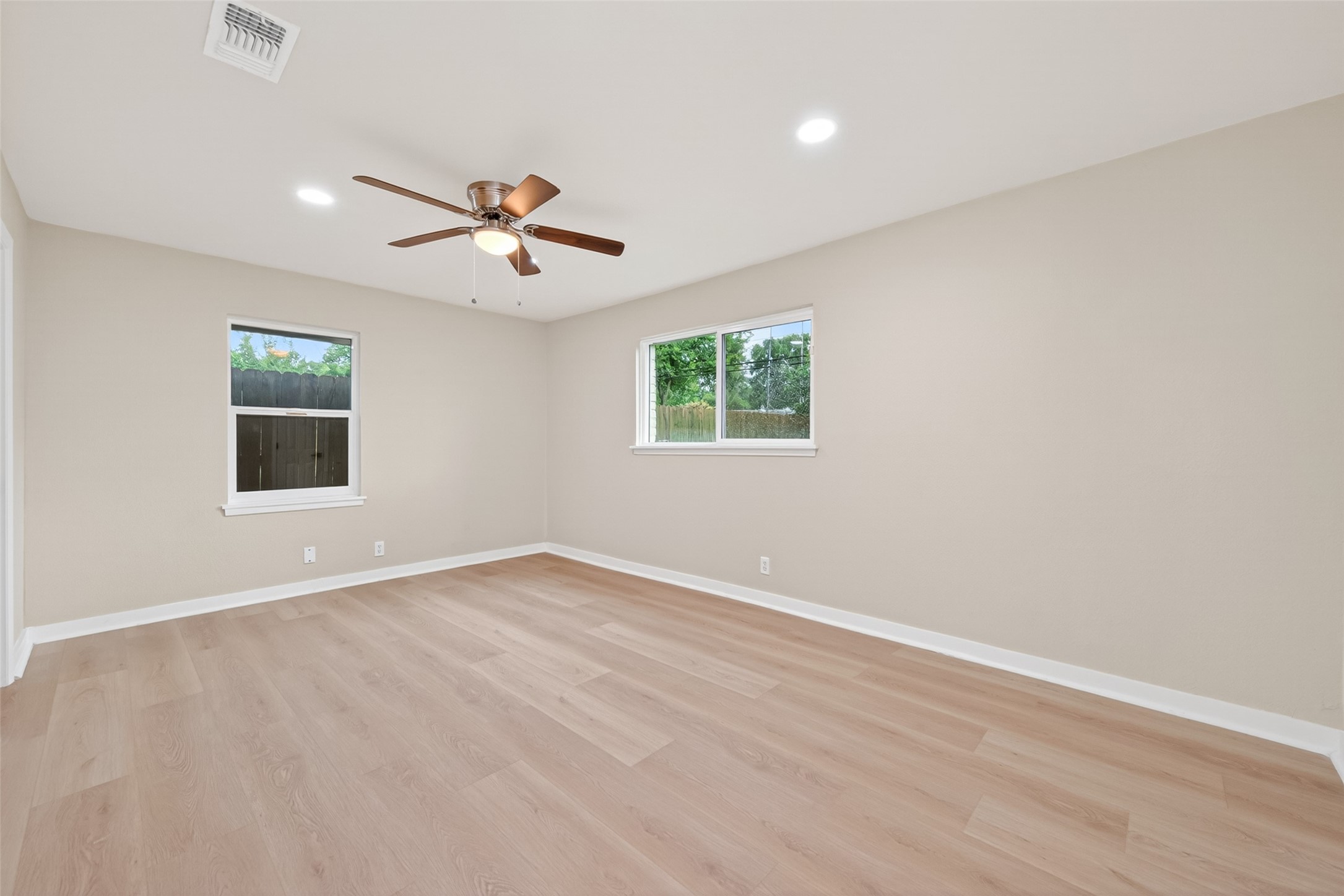 1341 Conrad Sauer Drive Property Photo 20