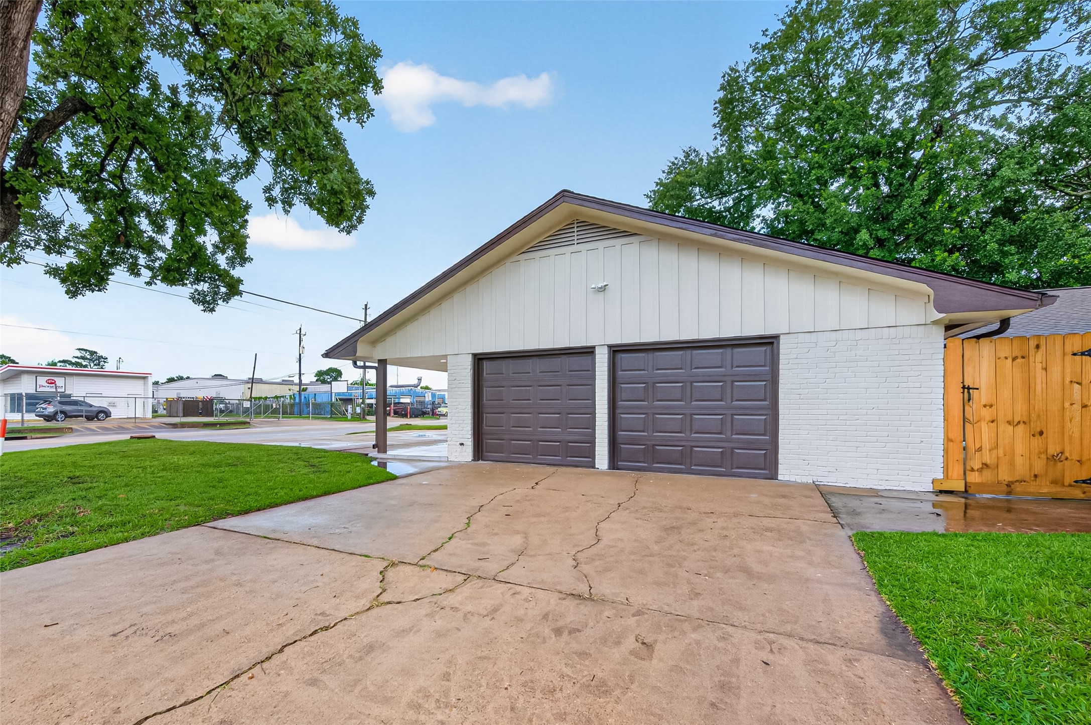 1341 Conrad Sauer Drive Property Photo 48