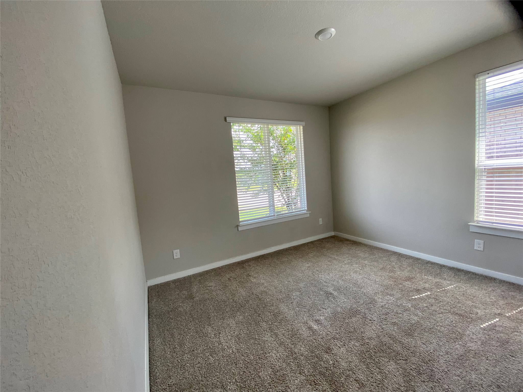 28503 Hannahs Harbor Lane Property Photo 15