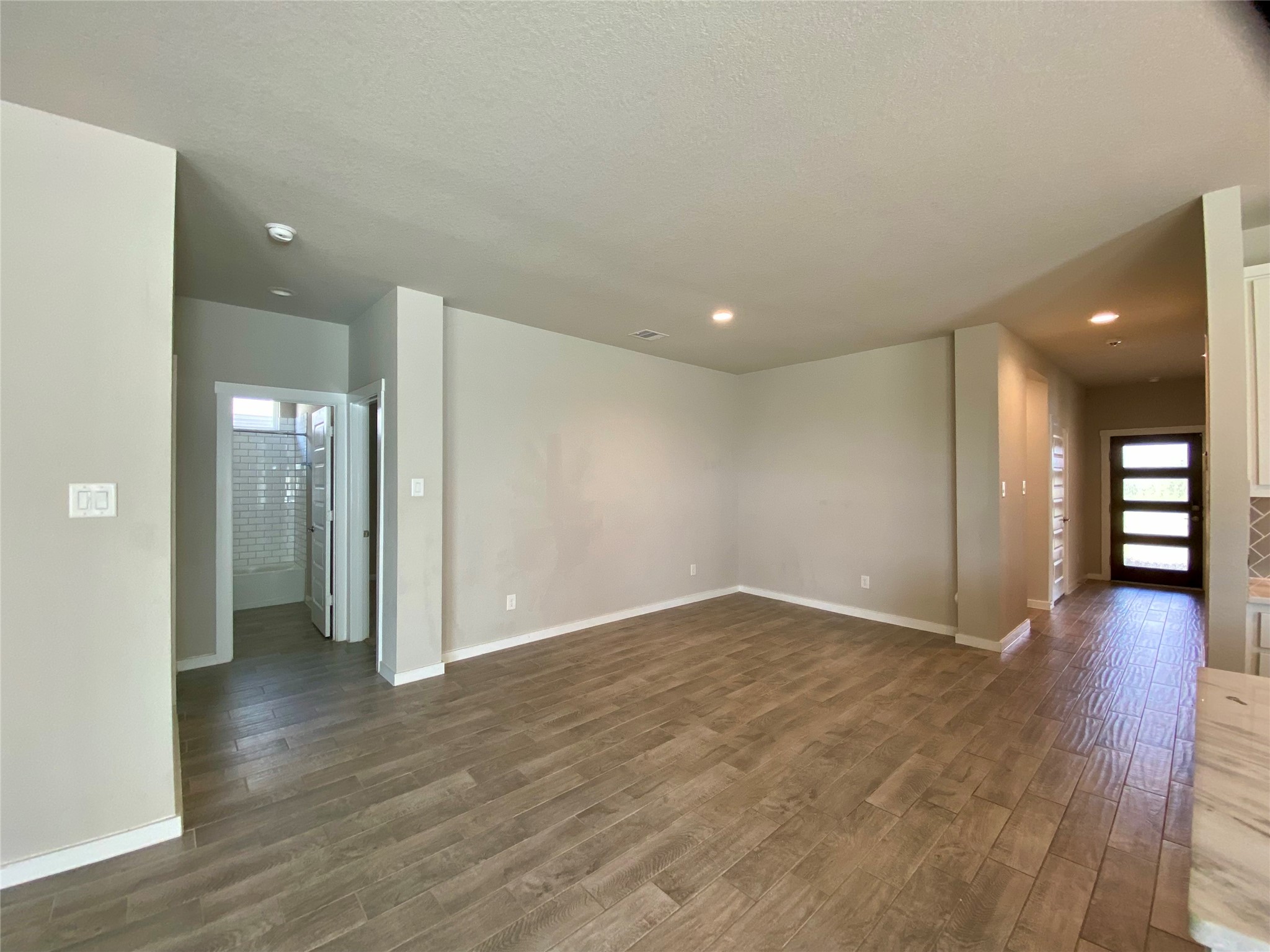 28503 Hannahs Harbor Lane Property Photo 17